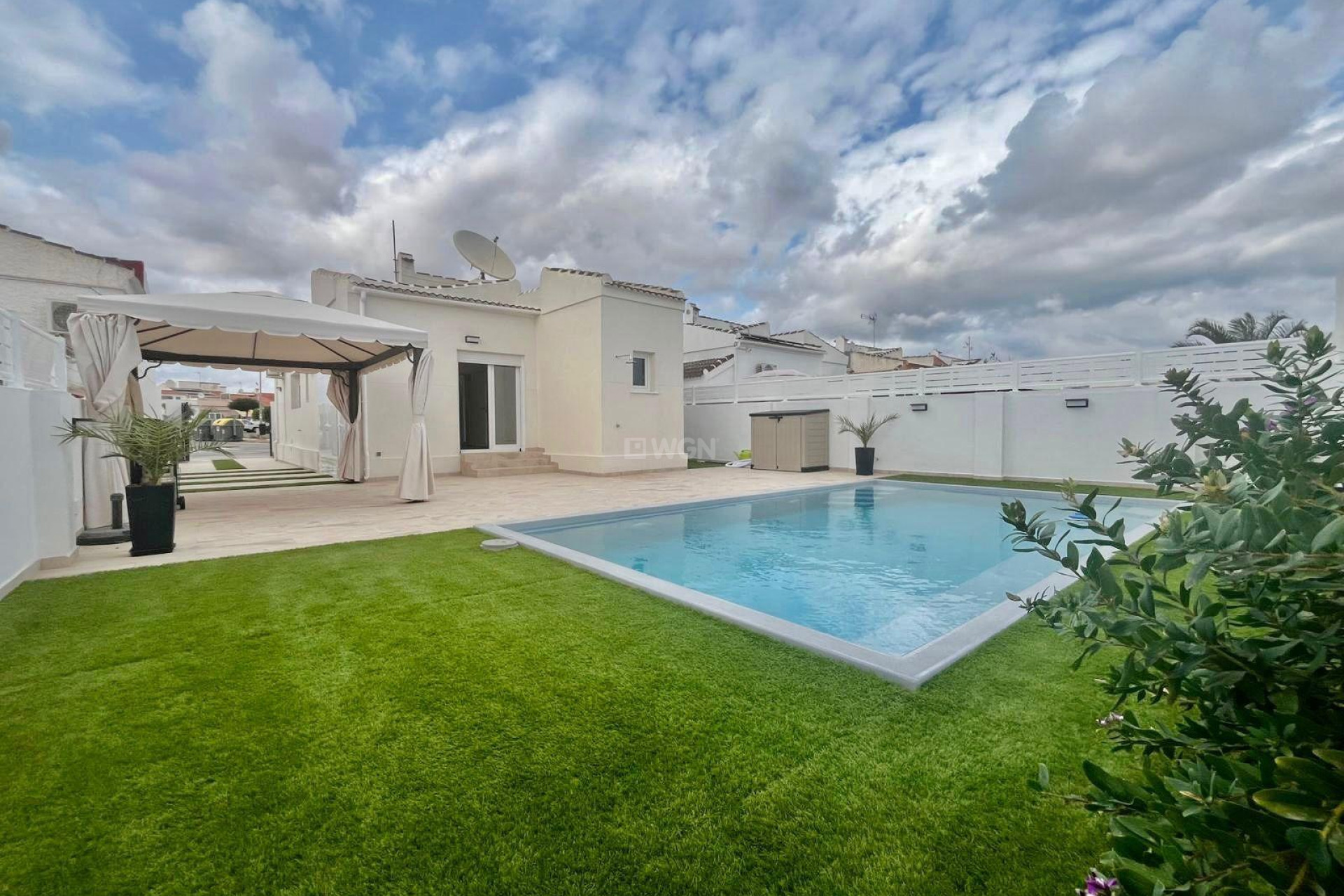 Odsprzedaż - Villa - Torrevieja - San Luis