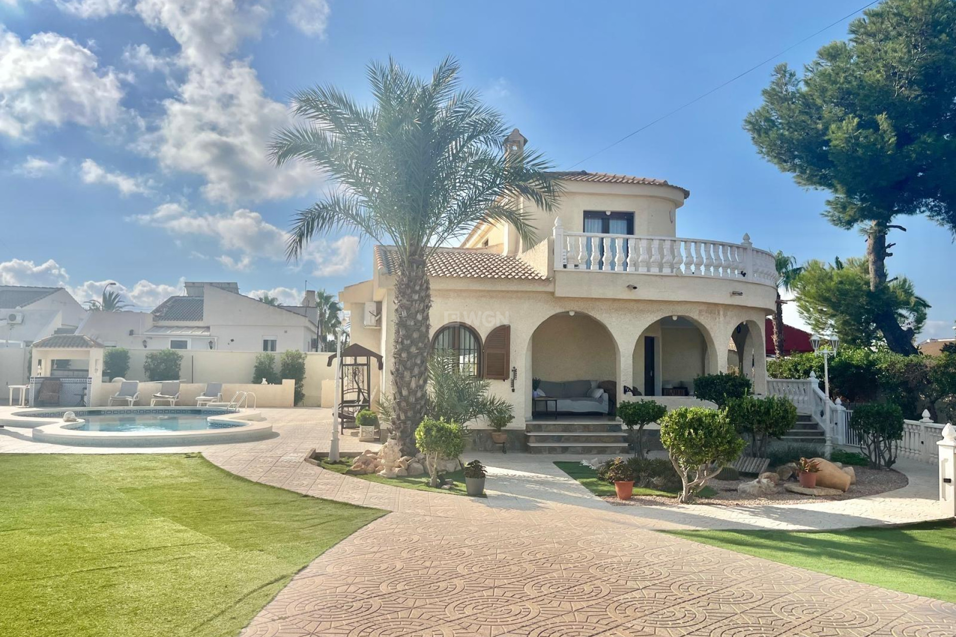 Odsprzedaż - Villa - Torrevieja - San Luis