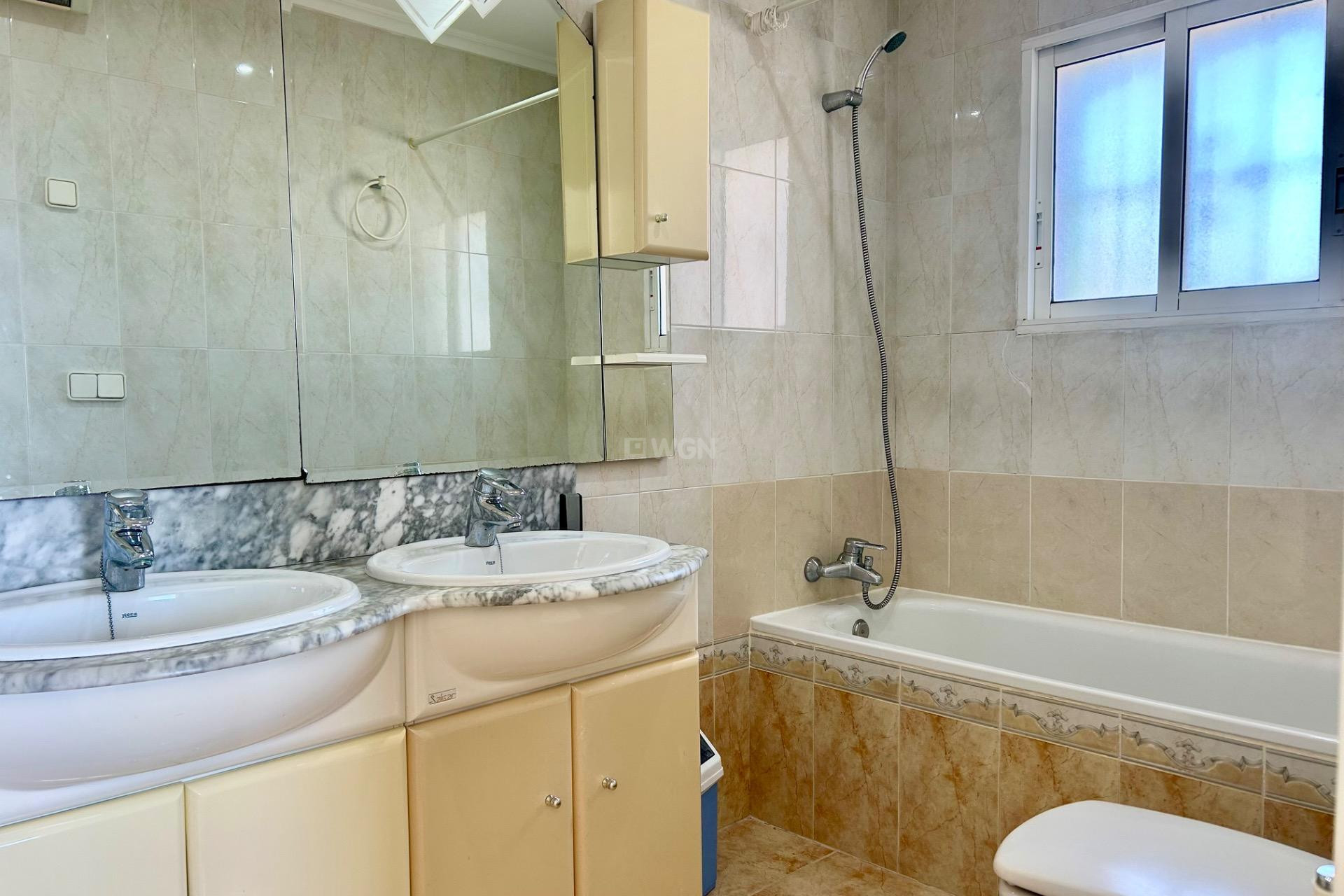 Odsprzedaż - Villa - Torrevieja - San Luis