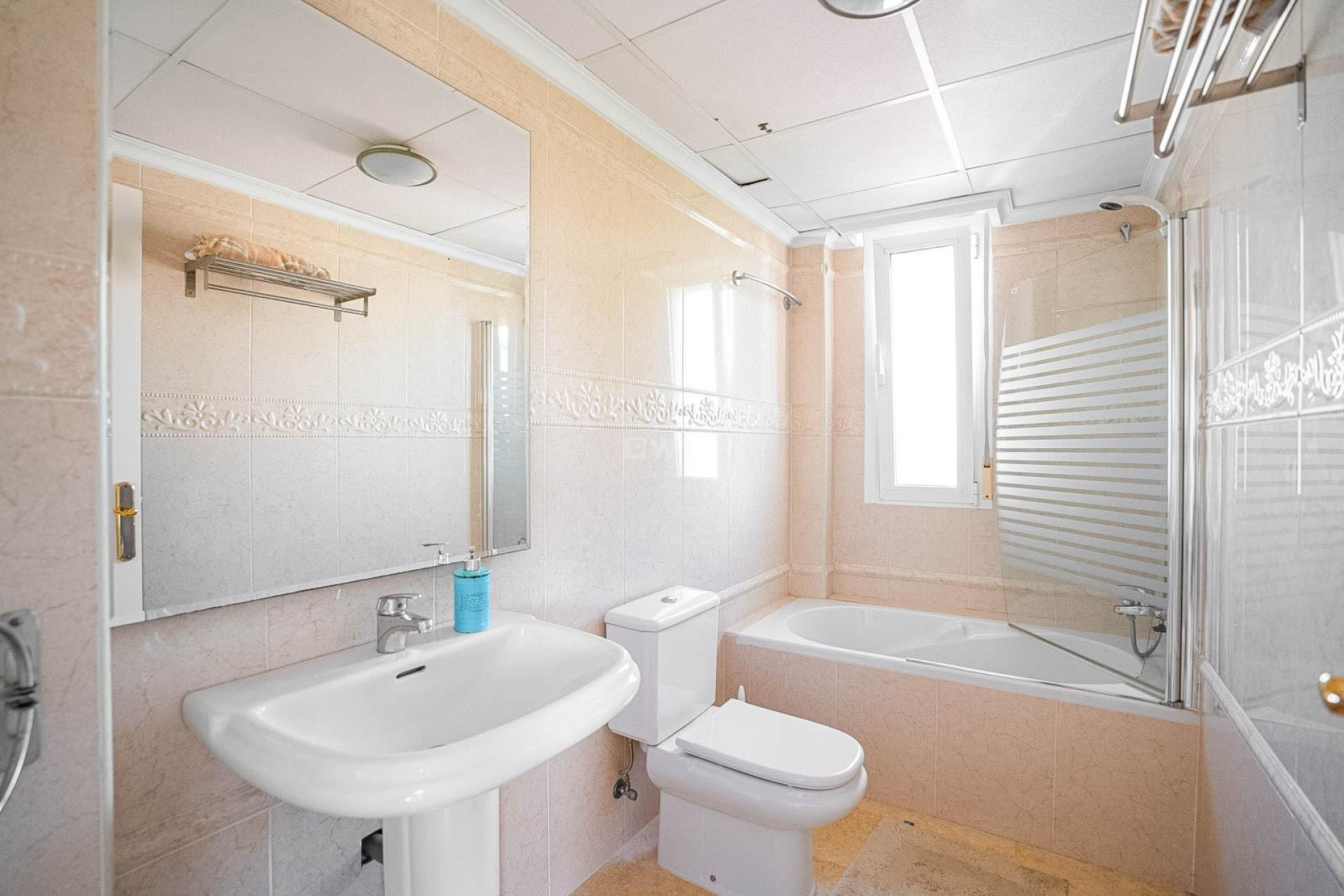 Odsprzedaż - Villa - Torrevieja - Torre La Mata