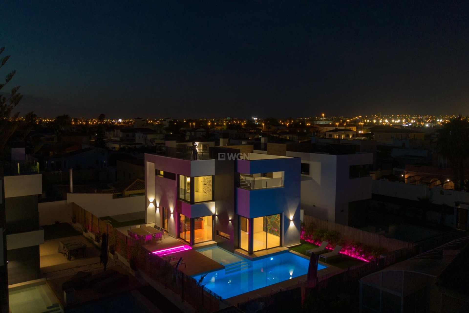 Odsprzedaż - Villa - Torrevieja - Torreta Florida