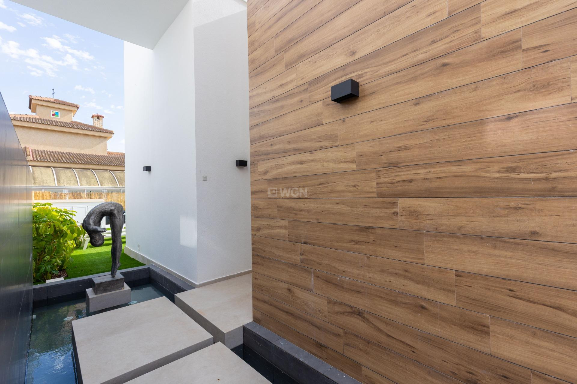 Odsprzedaż - Villa - Torrevieja - Torreta Florida