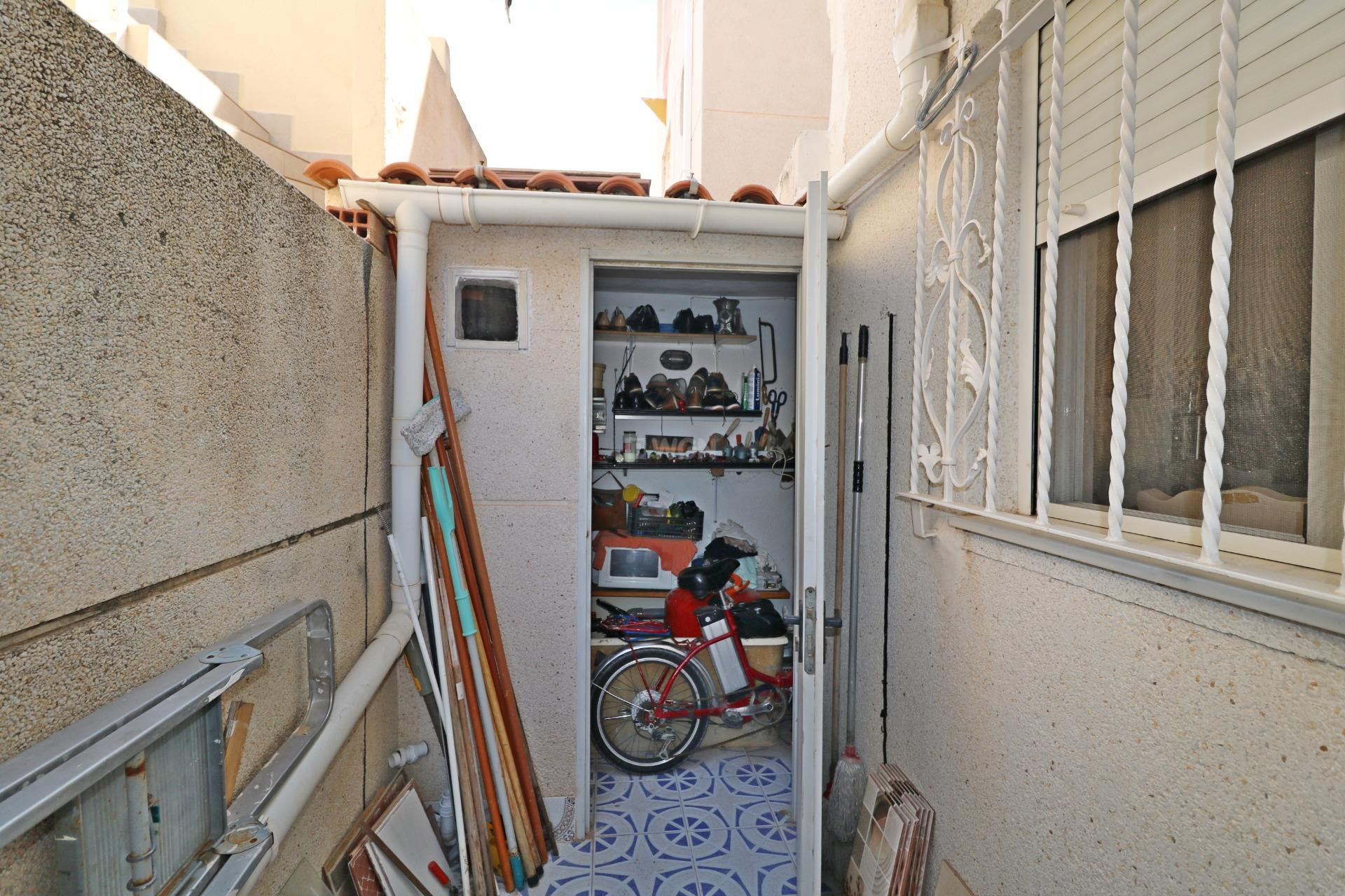 Odsprzedaż - Villa - Torrevieja - Torretas