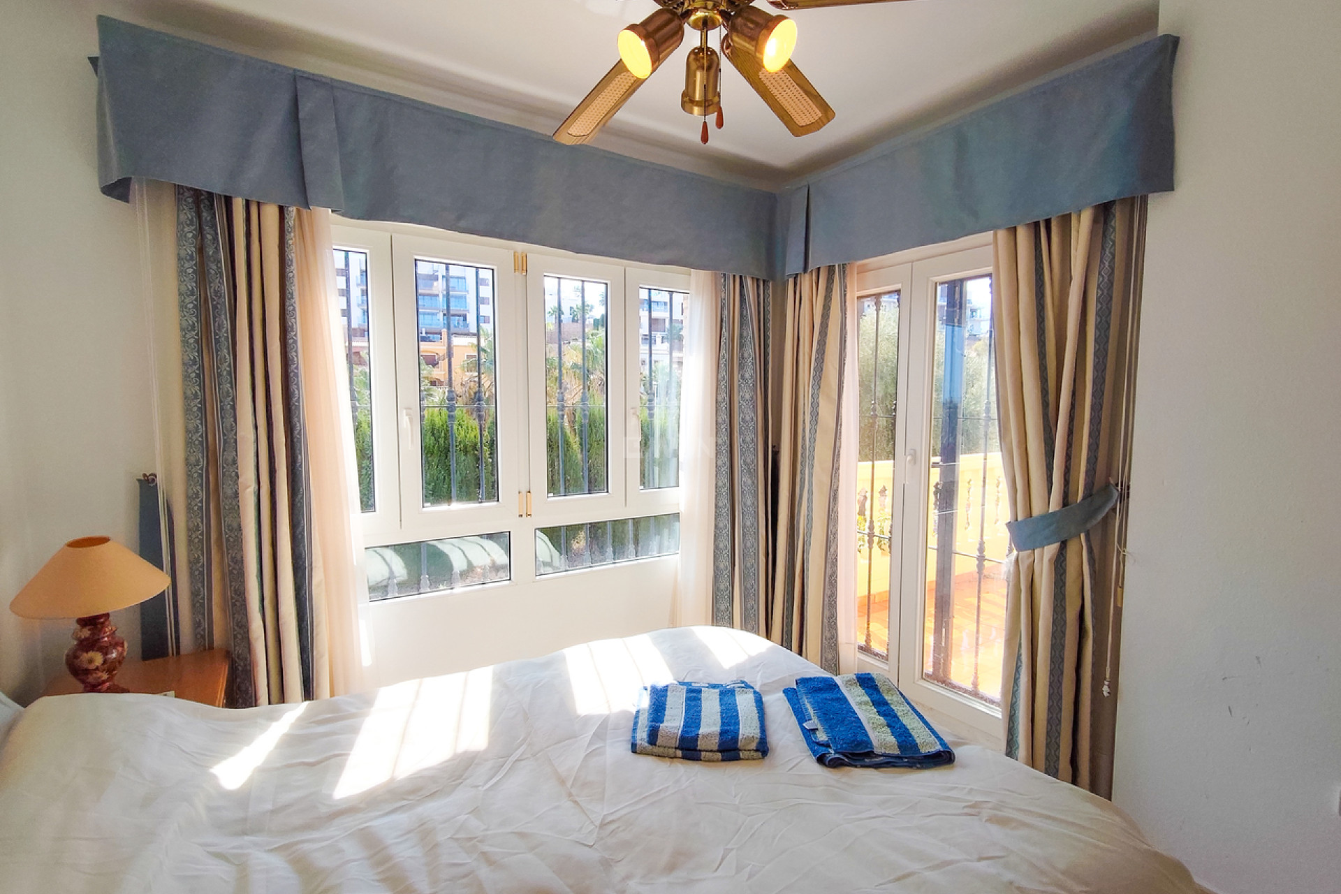 Odsprzedaż - Villa - Villamartin - Costa Blanca