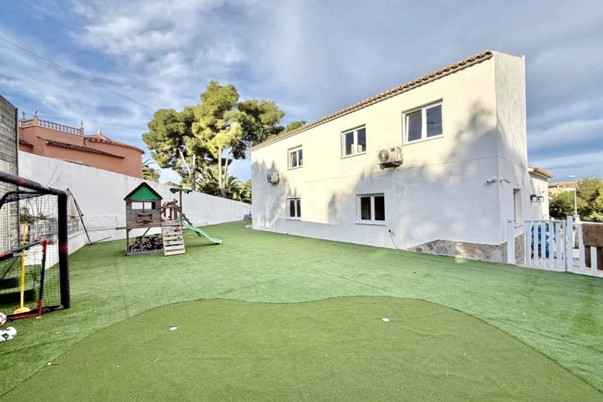 Odsprzedaż - Villa - Villamartin - Costa Blanca