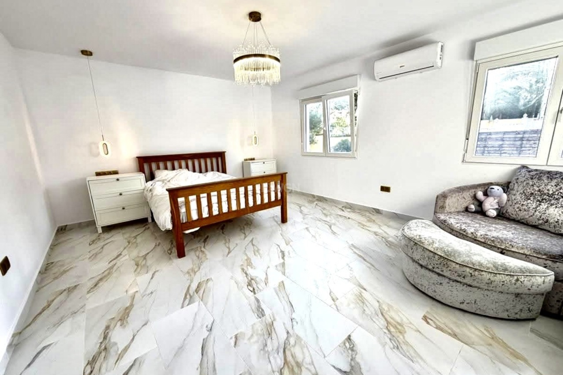 Odsprzedaż - Villa - Villamartin - Costa Blanca