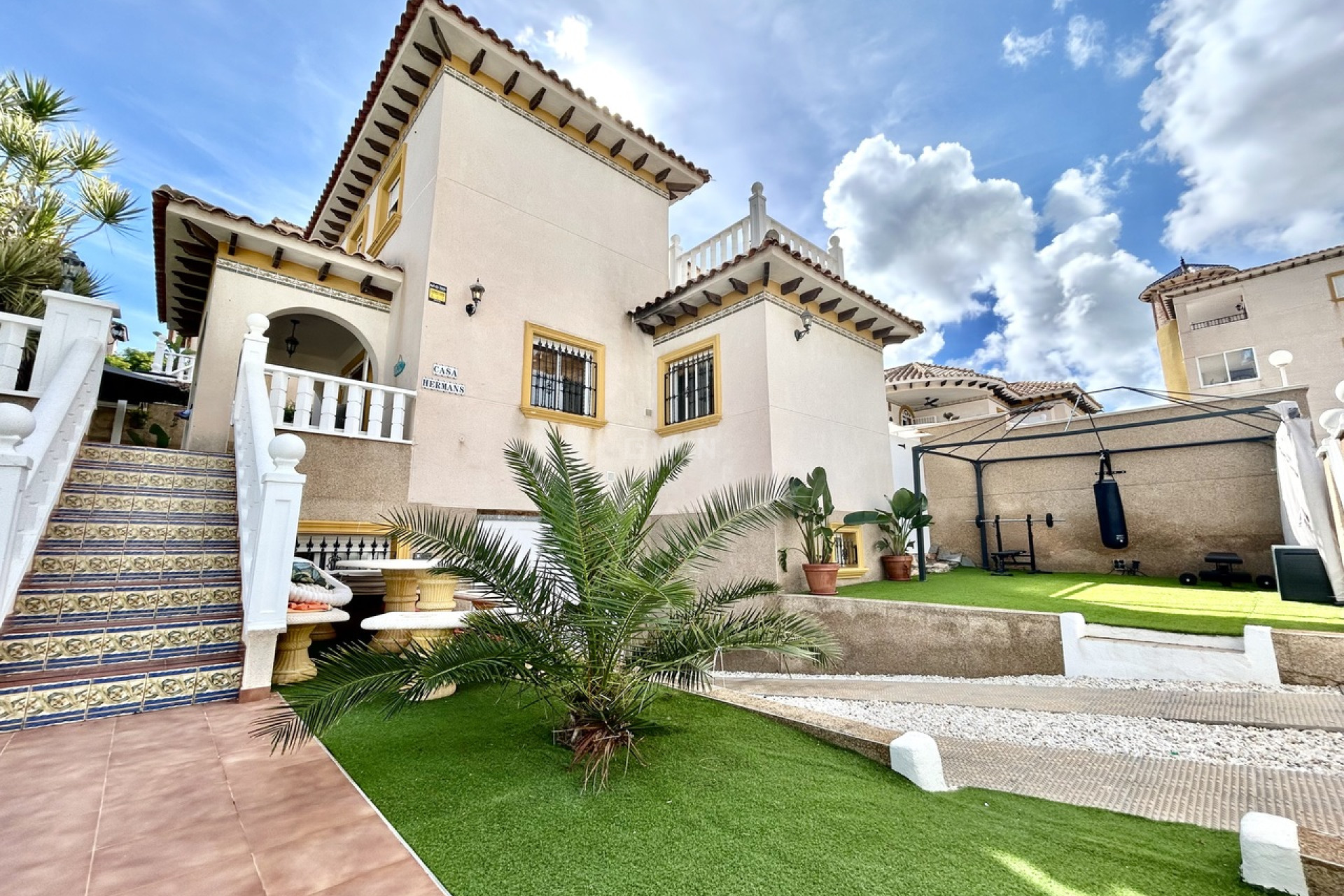 Odsprzedaż - Villa - Villamartin - Costa Blanca