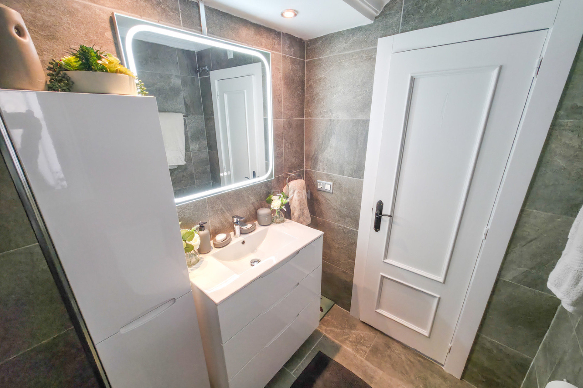 Odsprzedaż - Villa - Villamartin - Costa Blanca