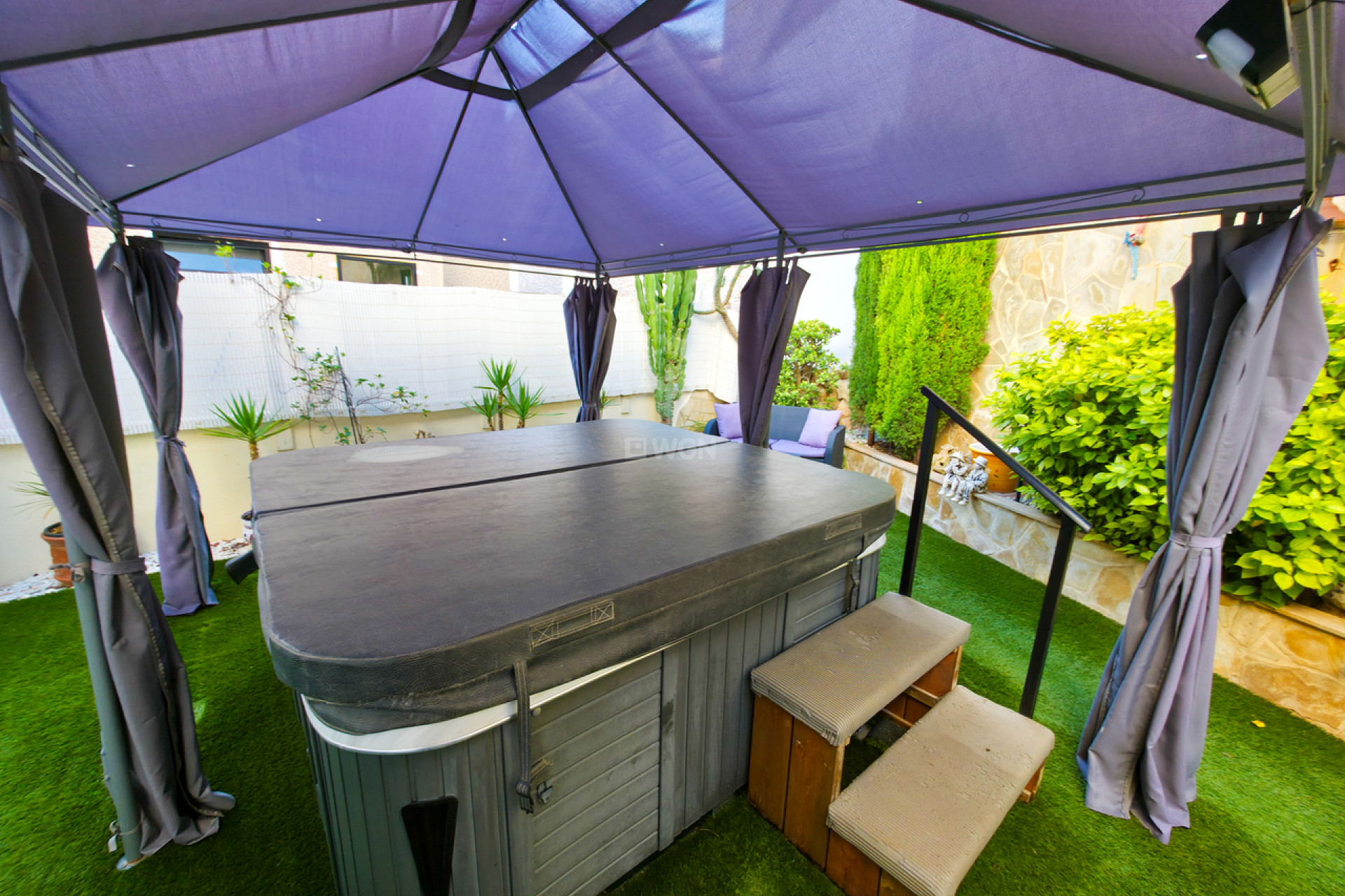 Odsprzedaż - Villa - Villamartin - Costa Blanca