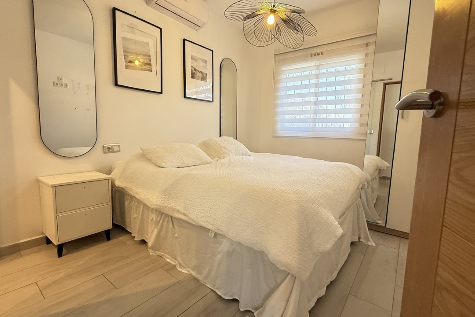 Odsprzedaż - Villa - Villamartin - Costa Blanca