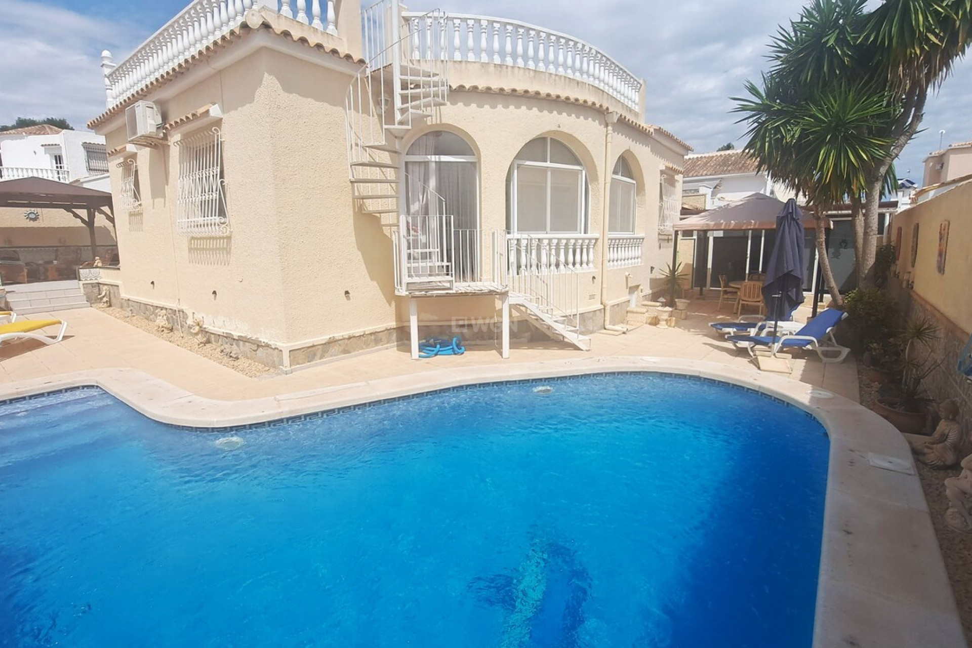 Odsprzedaż - Villa - Villamartin - Costa Blanca