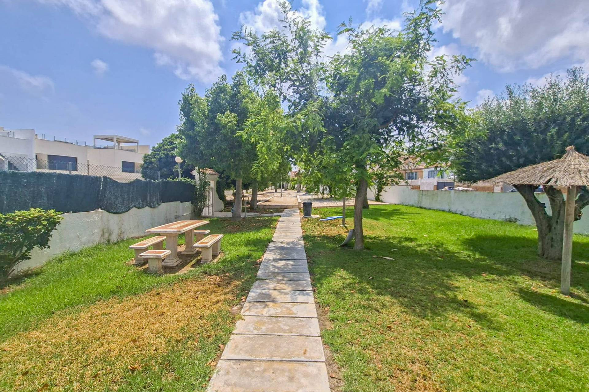 Odsprzedaż - Villa - Villamartin - Costa Blanca