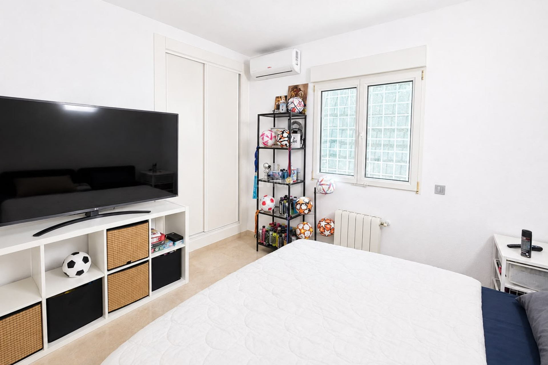 Odsprzedaż - Villa - Villamartin - Costa Blanca