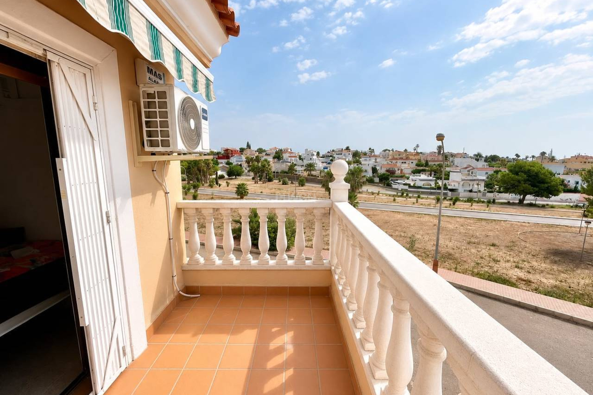 Odsprzedaż - Villa - Villamartin - Costa Blanca