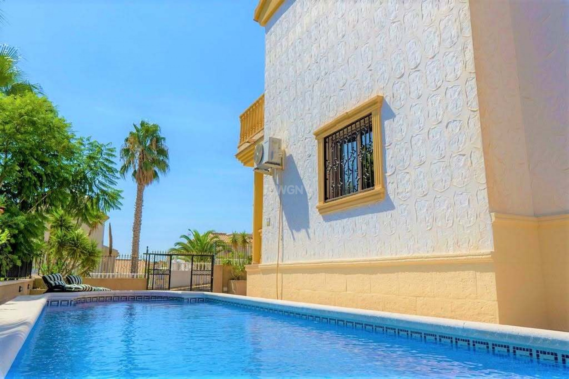 Odsprzedaż - Villa - Villamartin - Las Filipinas