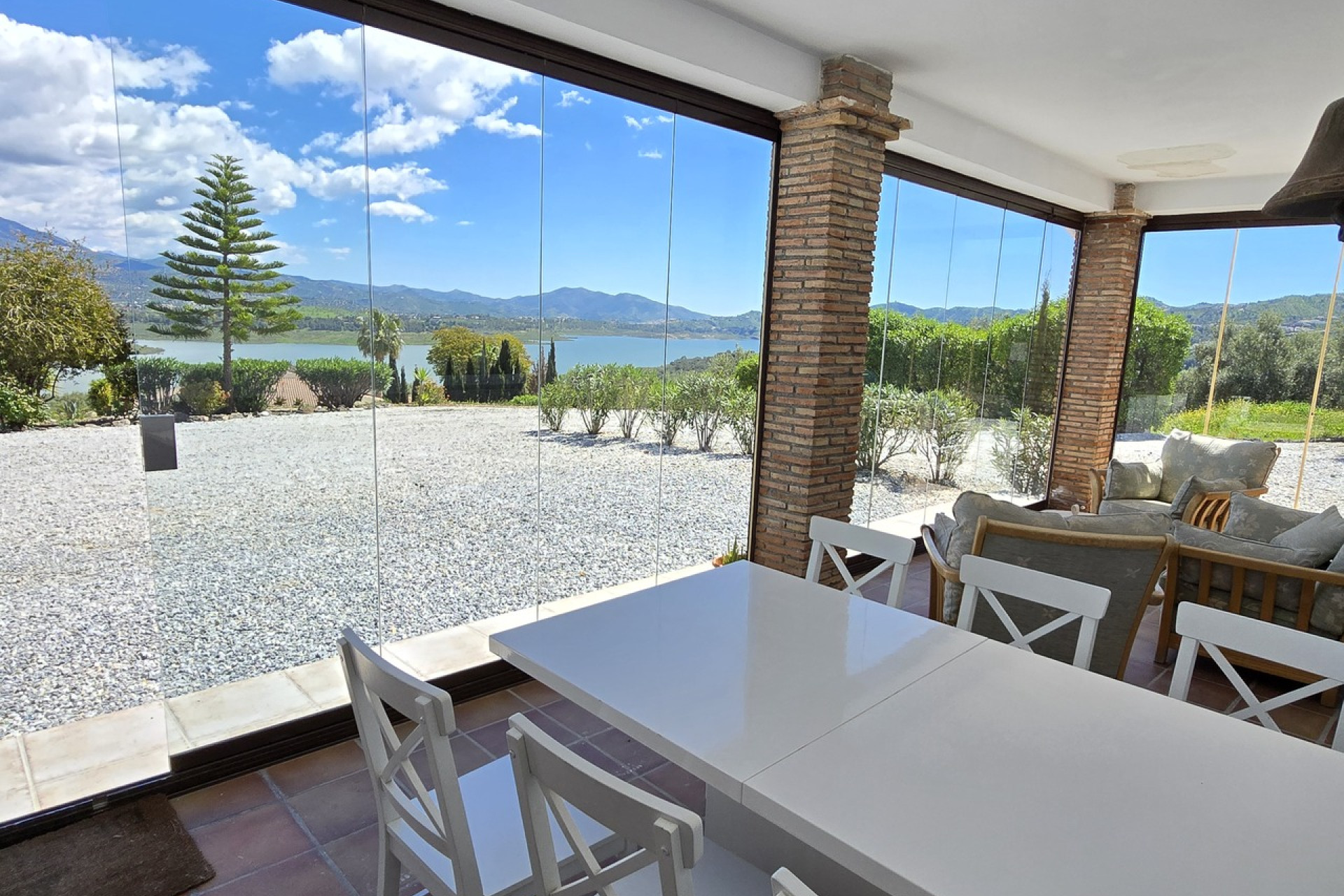 Odsprzedaż - Villa - Vinuela - Inland