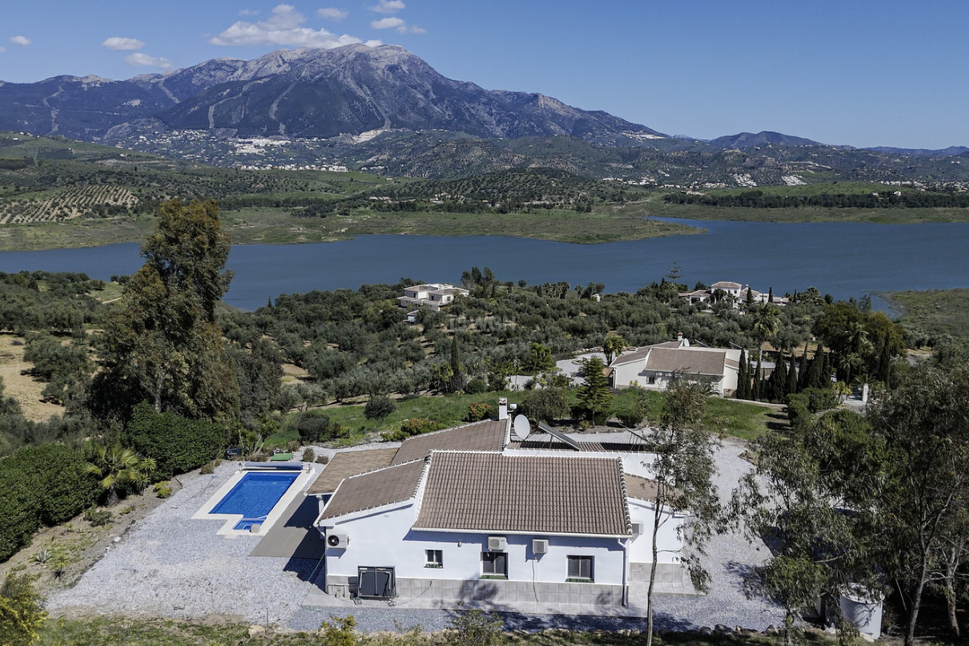 Odsprzedaż - Villa - Vinuela - Inland