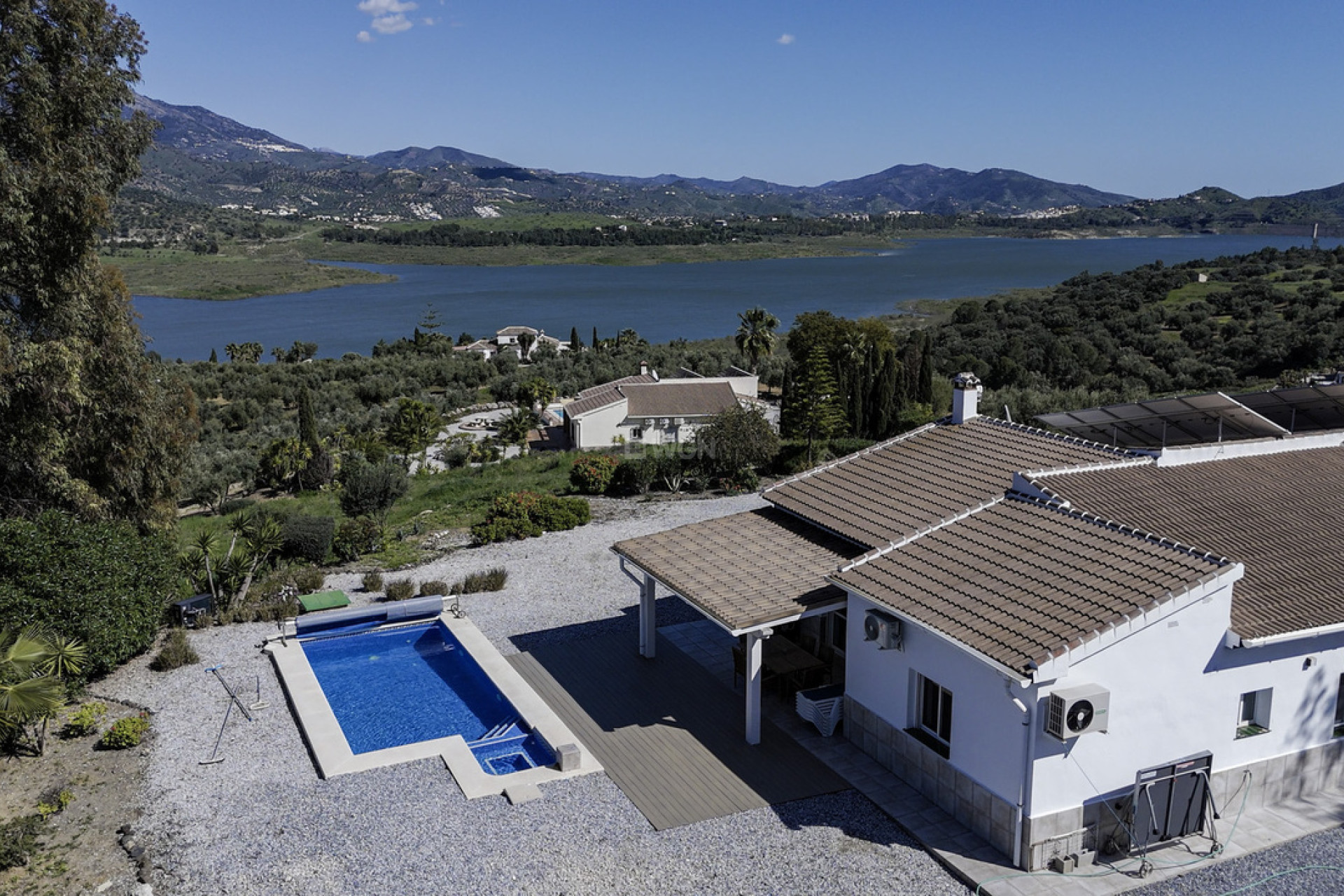 Odsprzedaż - Villa - Vinuela - Inland