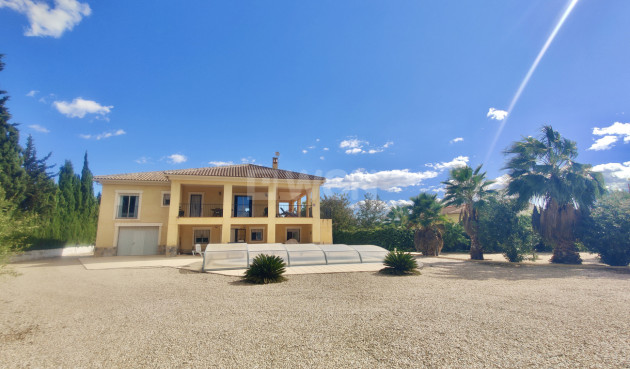 Property - Reventa - San Bartolome - Inland