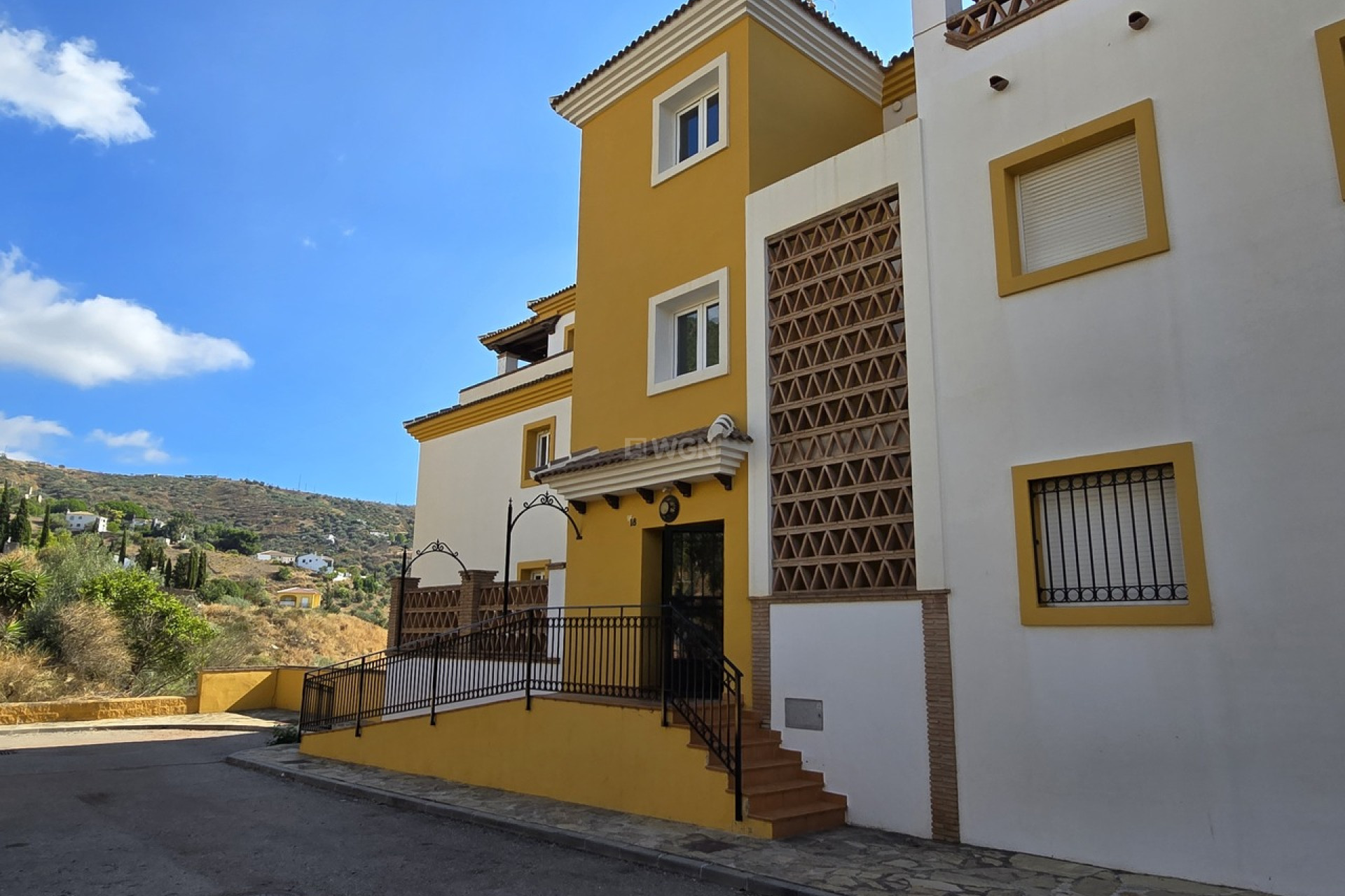 Resale - Apartment / flat - Alcaucín - Inland