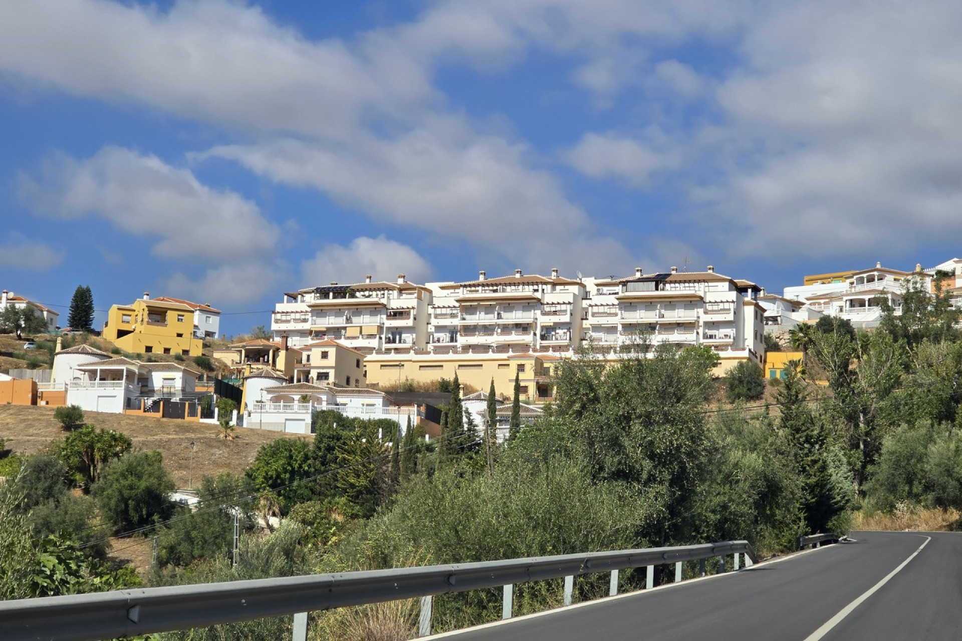 Resale - Apartment / flat - Alcaucín - Inland