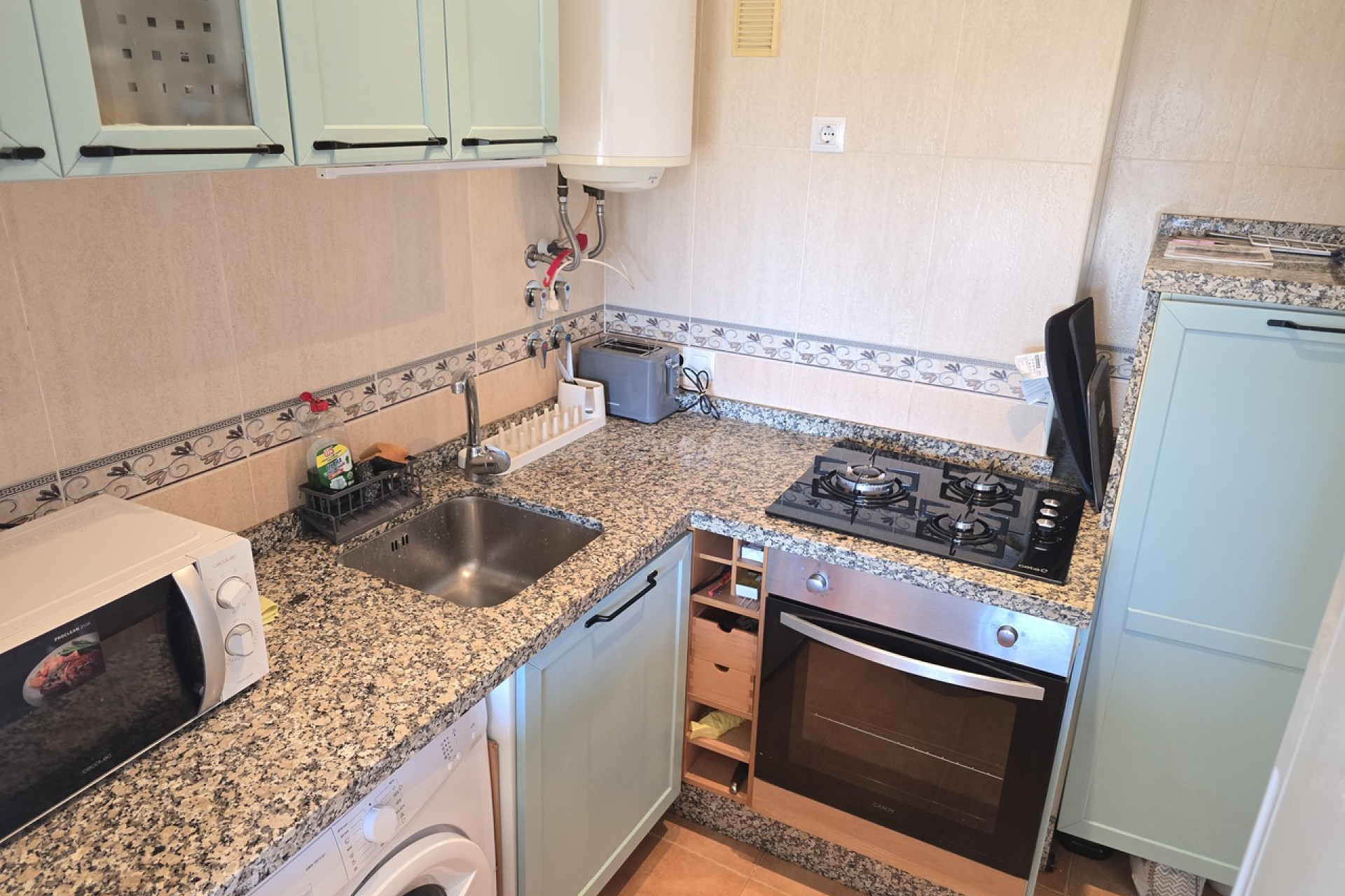 Resale - Apartment / flat - Alcaucín - Inland