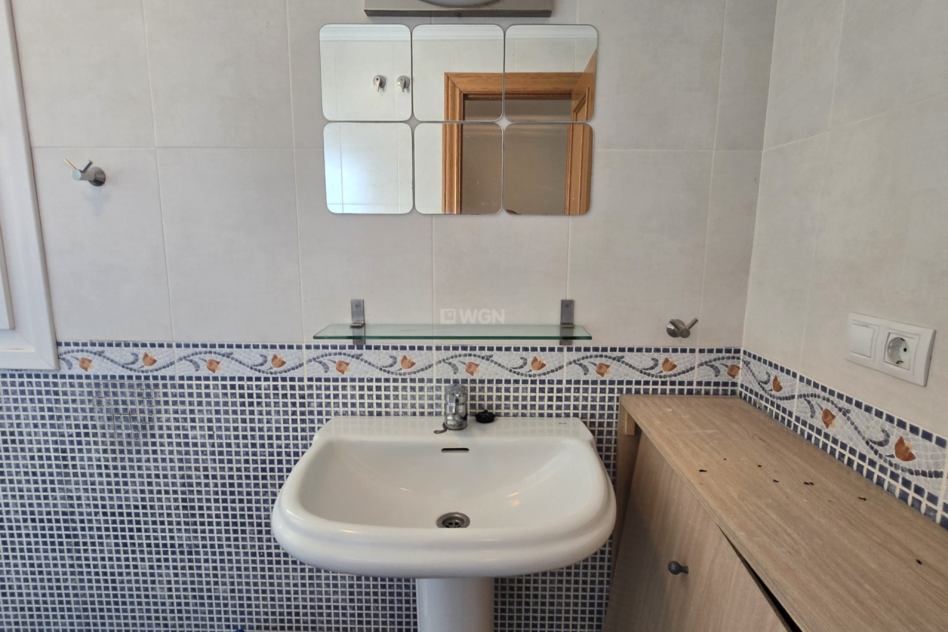 Resale - Apartment / flat - Alcaucín - Inland
