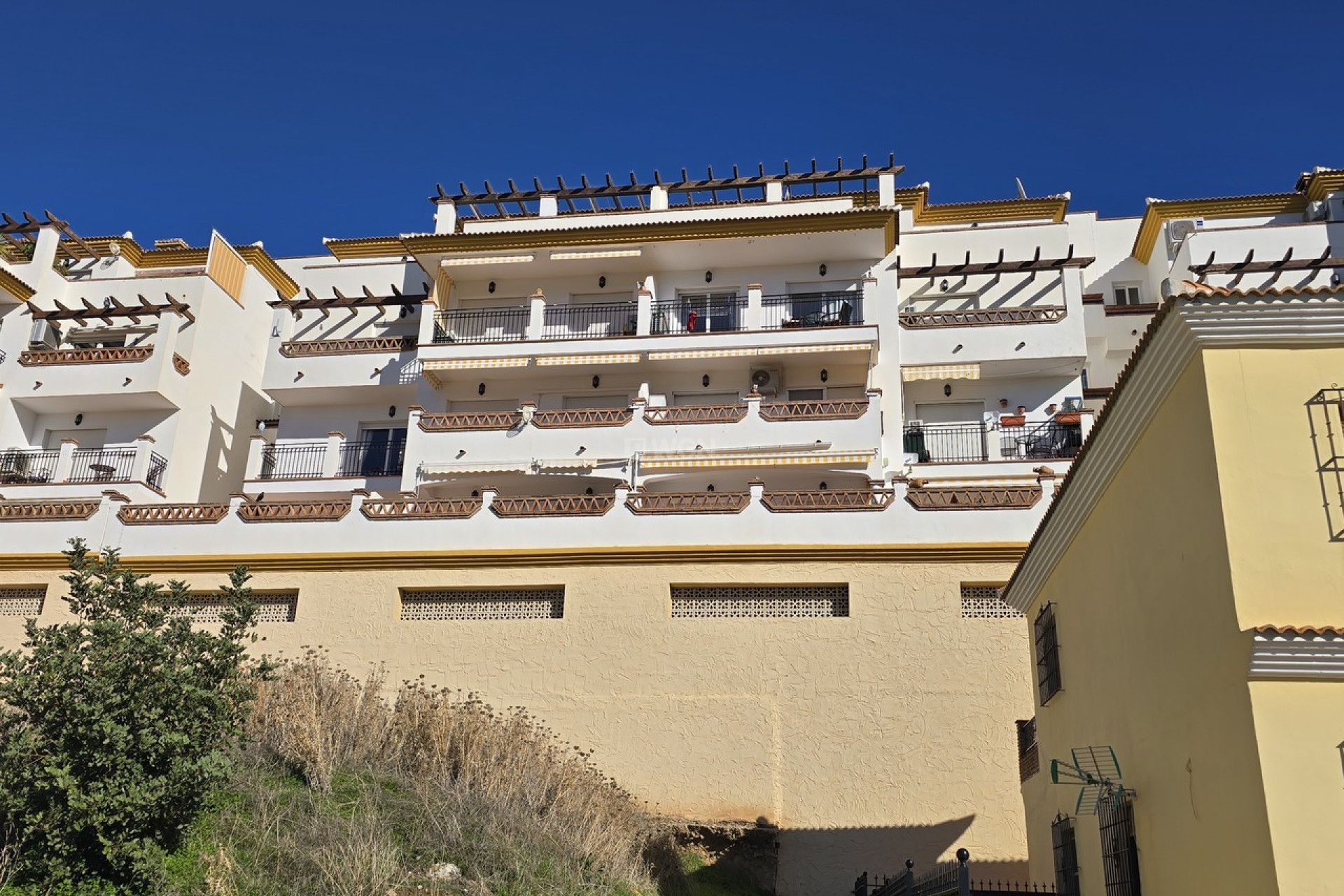 Resale - Apartment / flat - Alcaucín - Inland