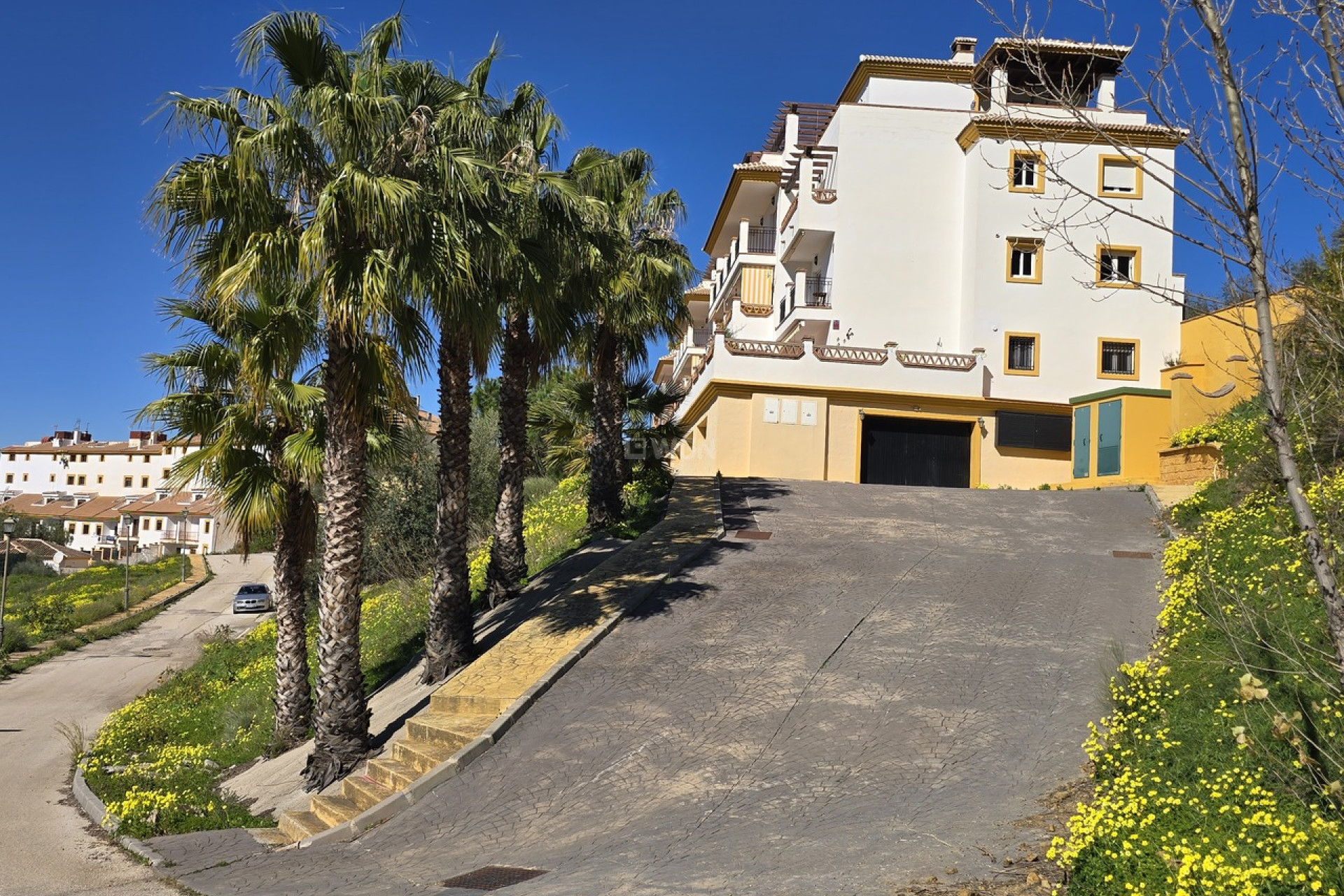 Resale - Apartment / flat - Alcaucín - Inland