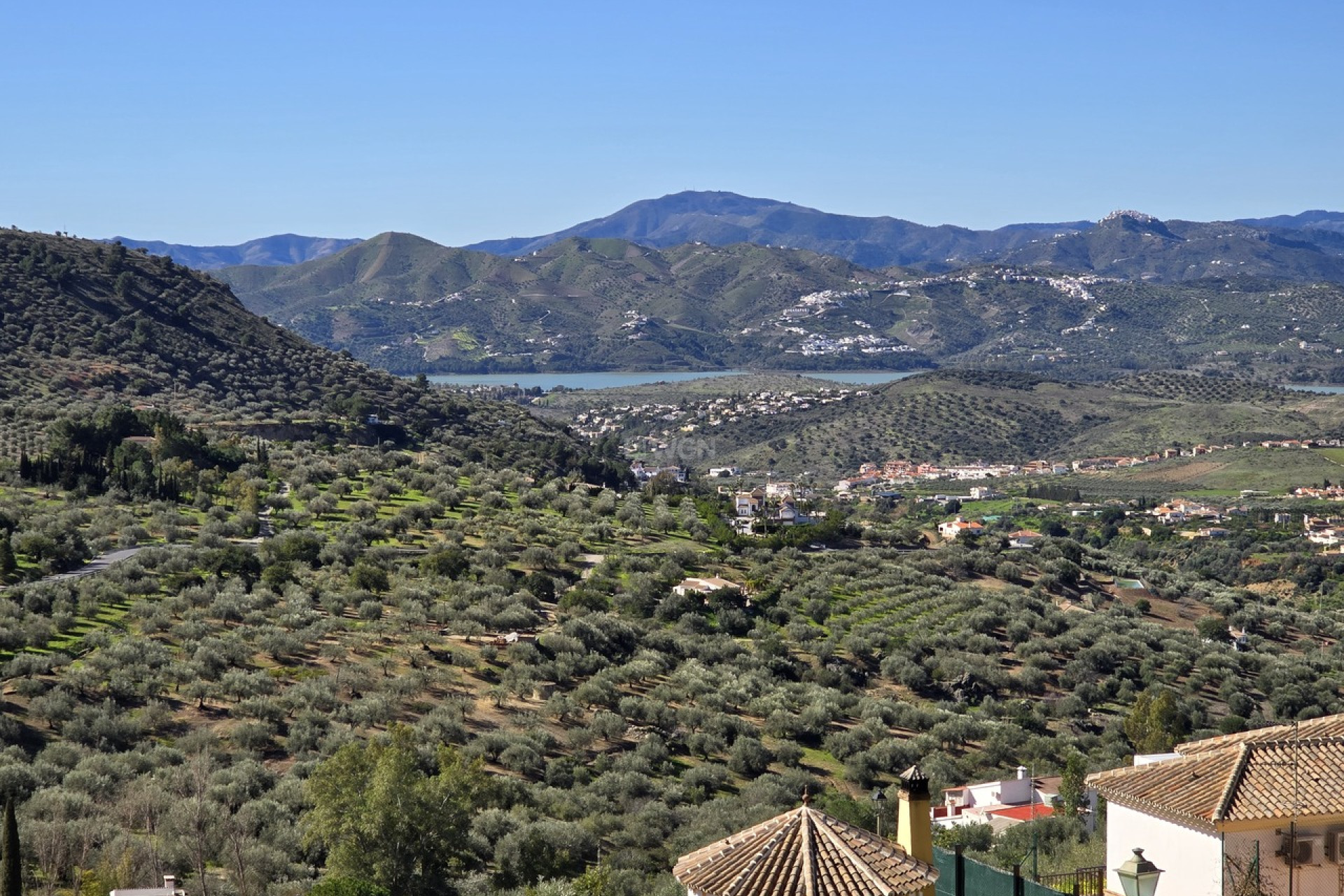 Resale - Apartment / flat - Alcaucín - Inland