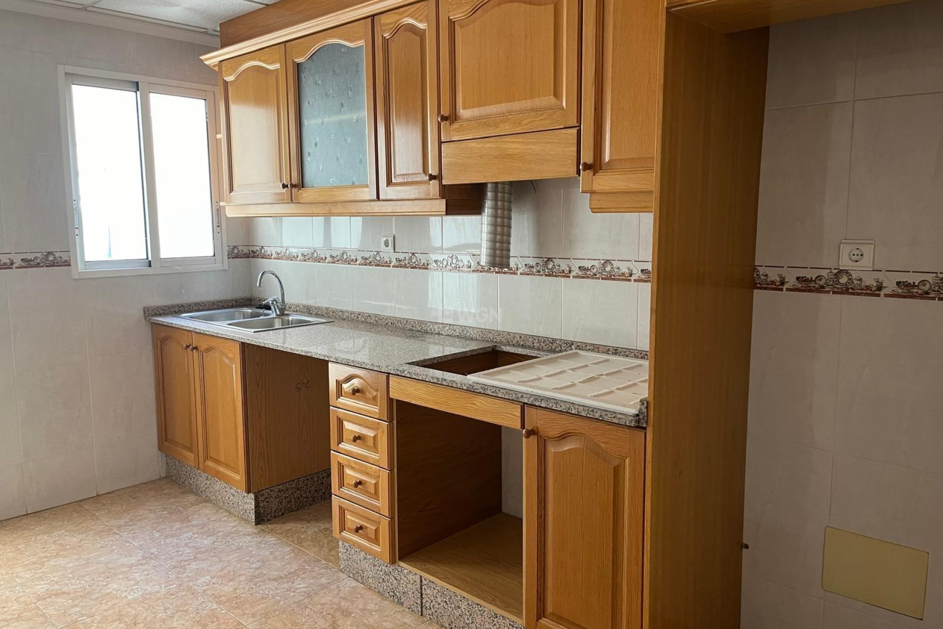 Resale - Apartment / flat - Almoradí