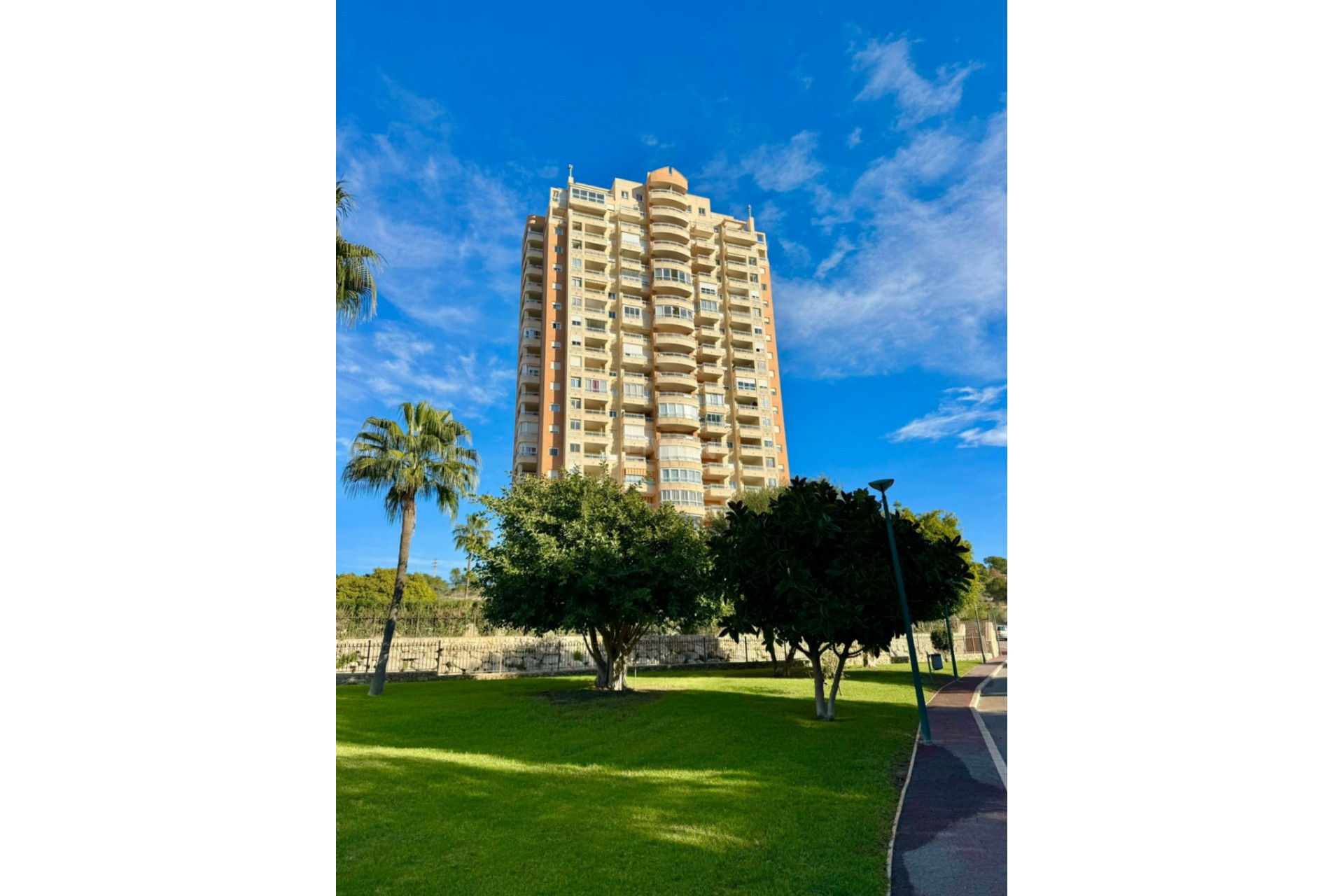 Resale - Apartment / flat - Benidorm - Costa Blanca