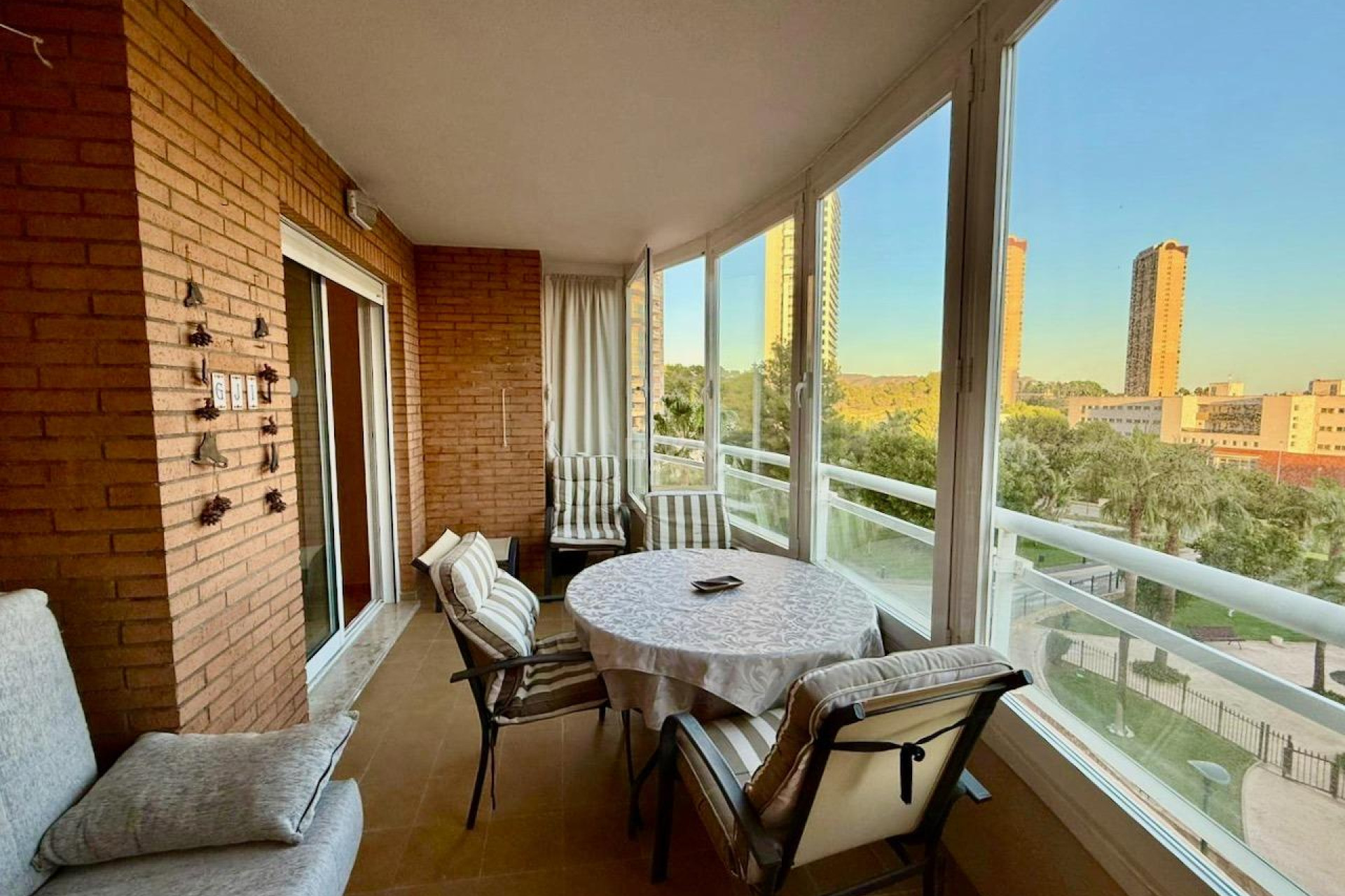 Resale - Apartment / flat - Benidorm - Via Parque