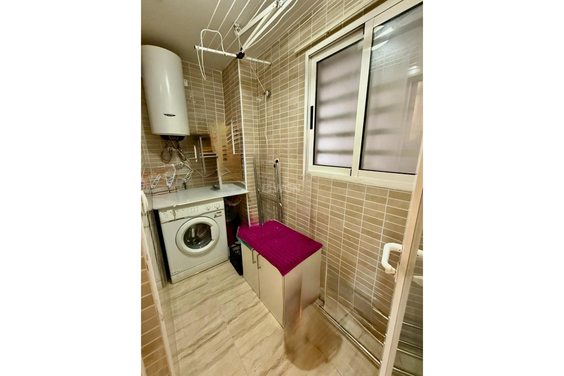 Resale - Apartment / flat - Benidorm - Via Parque