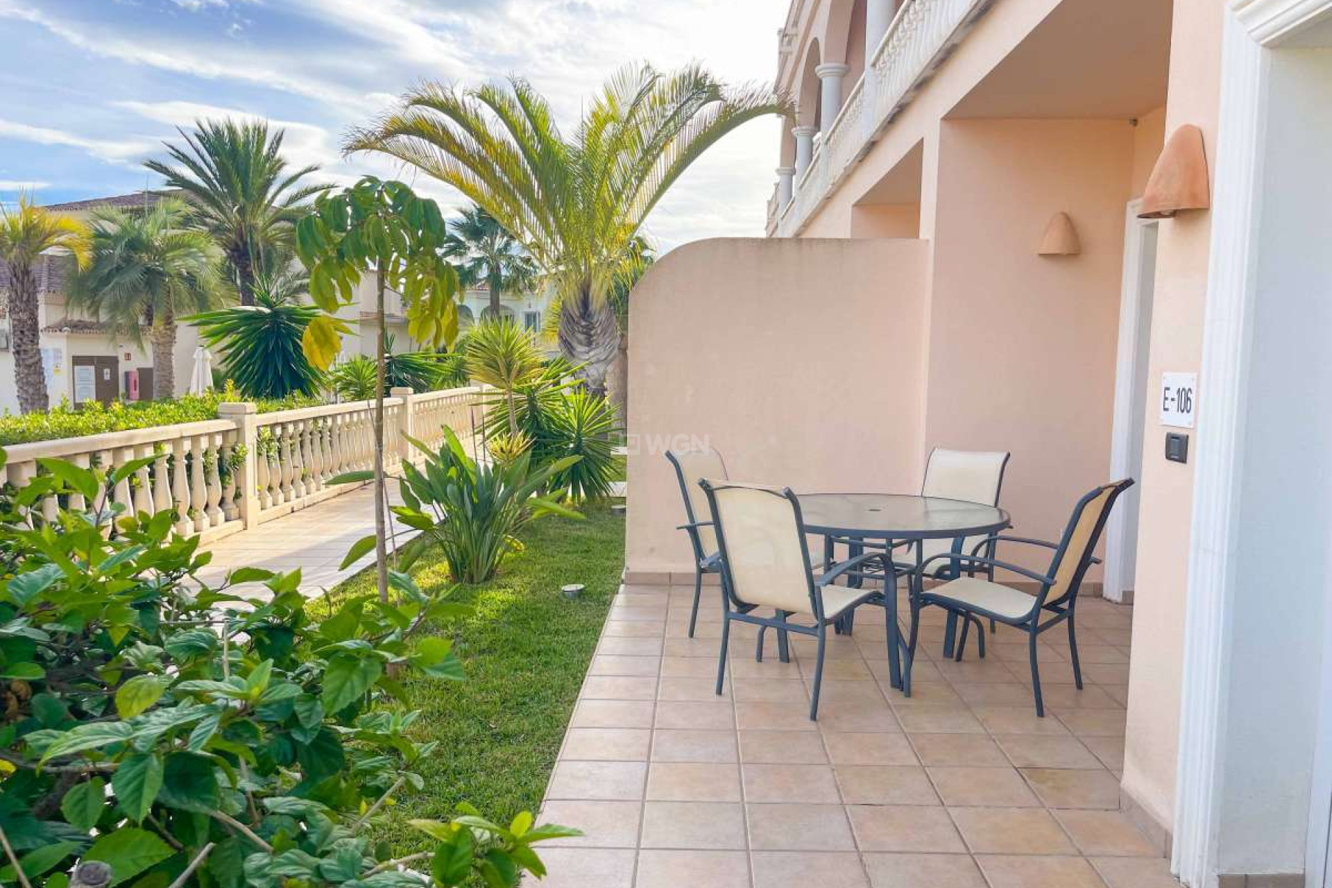 Resale - Apartment / flat - Benissa Costa - Costa Blanca