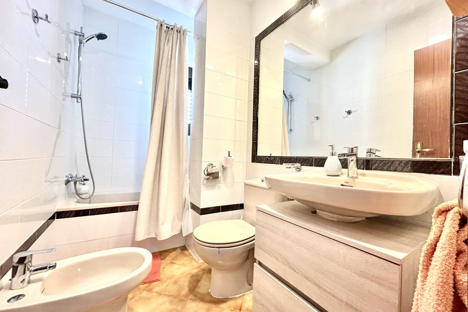 Resale - Apartment / flat - Cabo Roig - Costa Blanca