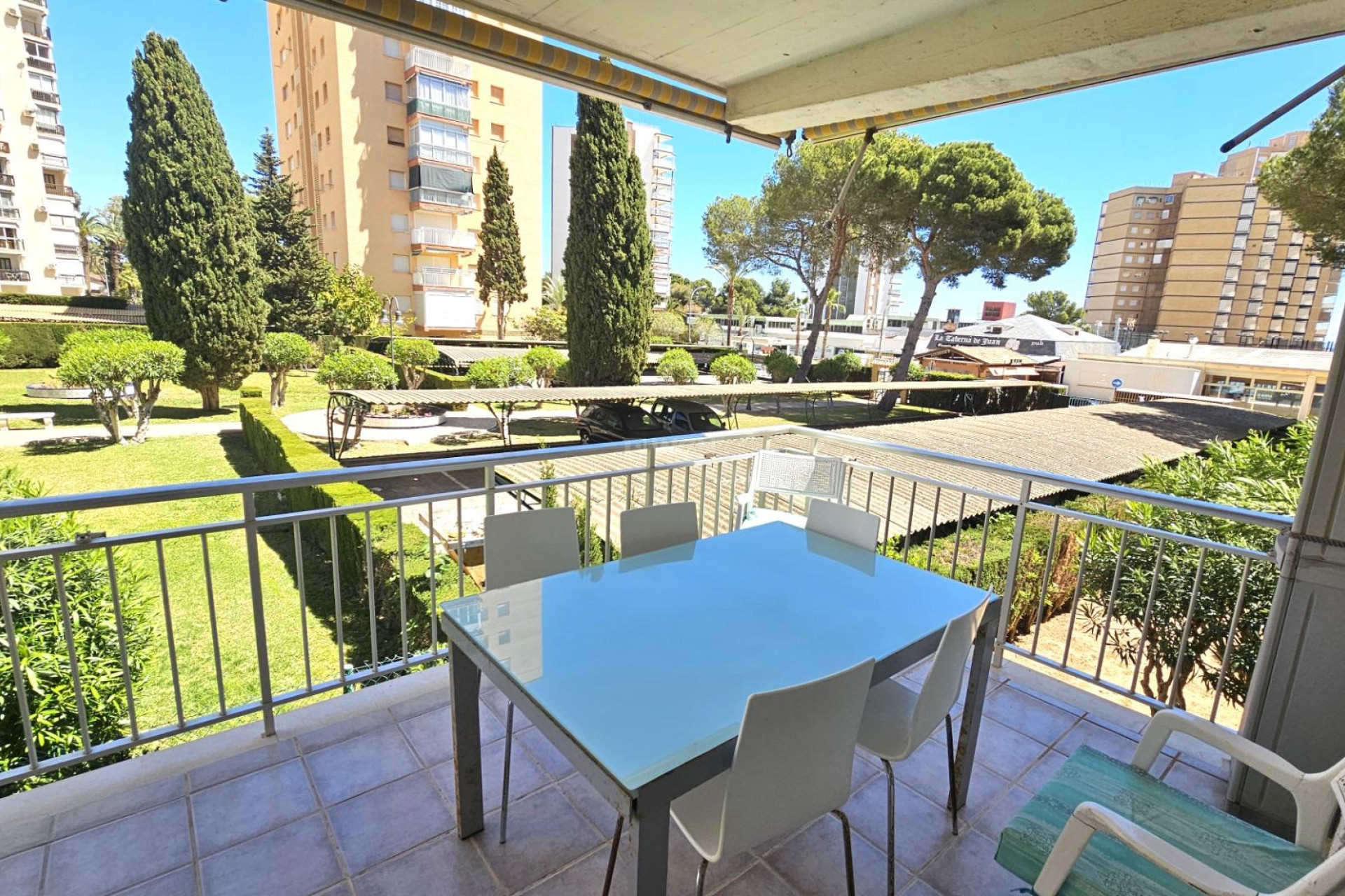 Resale - Apartment / flat - Campoamor - Costa Blanca