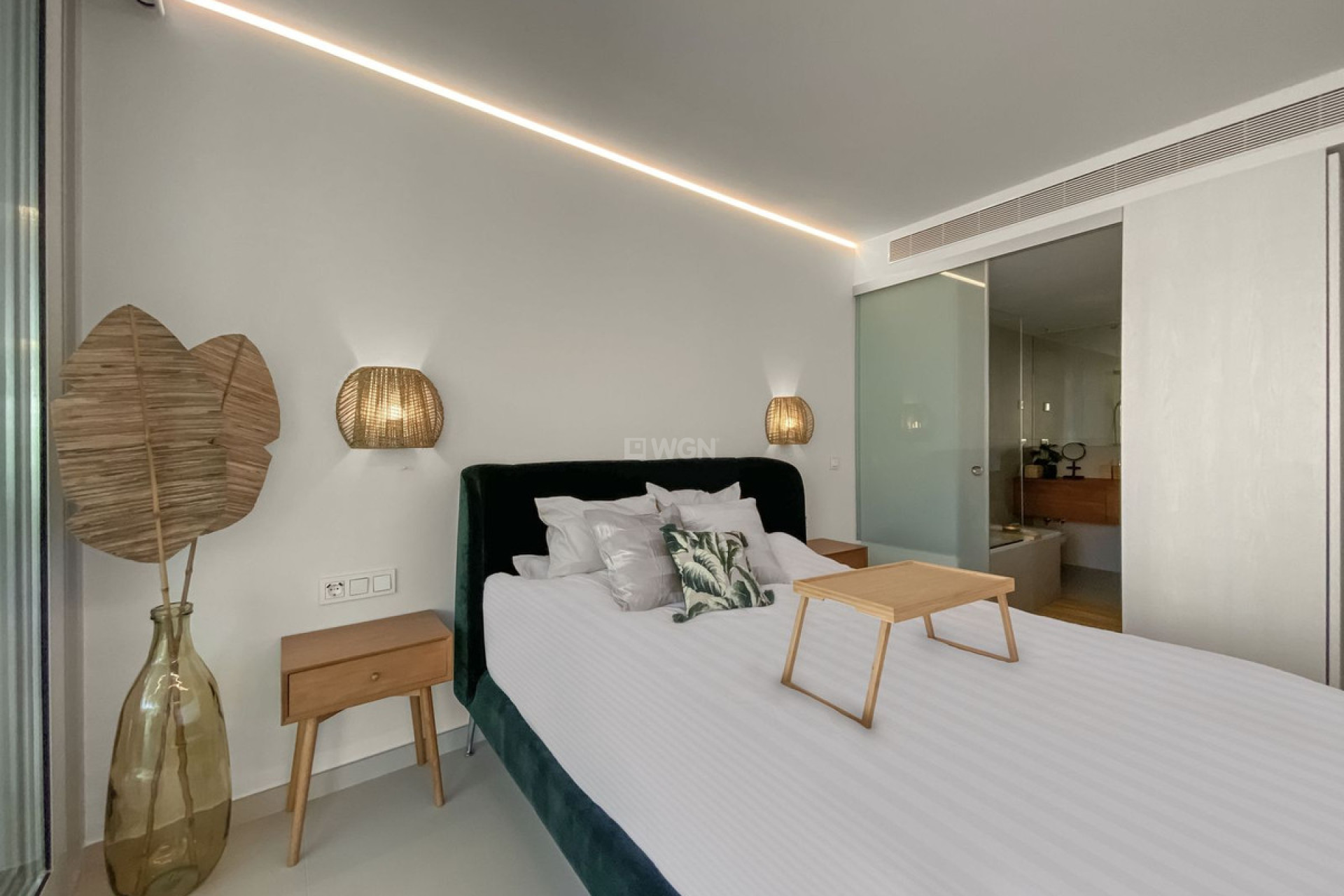 Resale - Apartment / flat - Carvajal - Costa del Sol