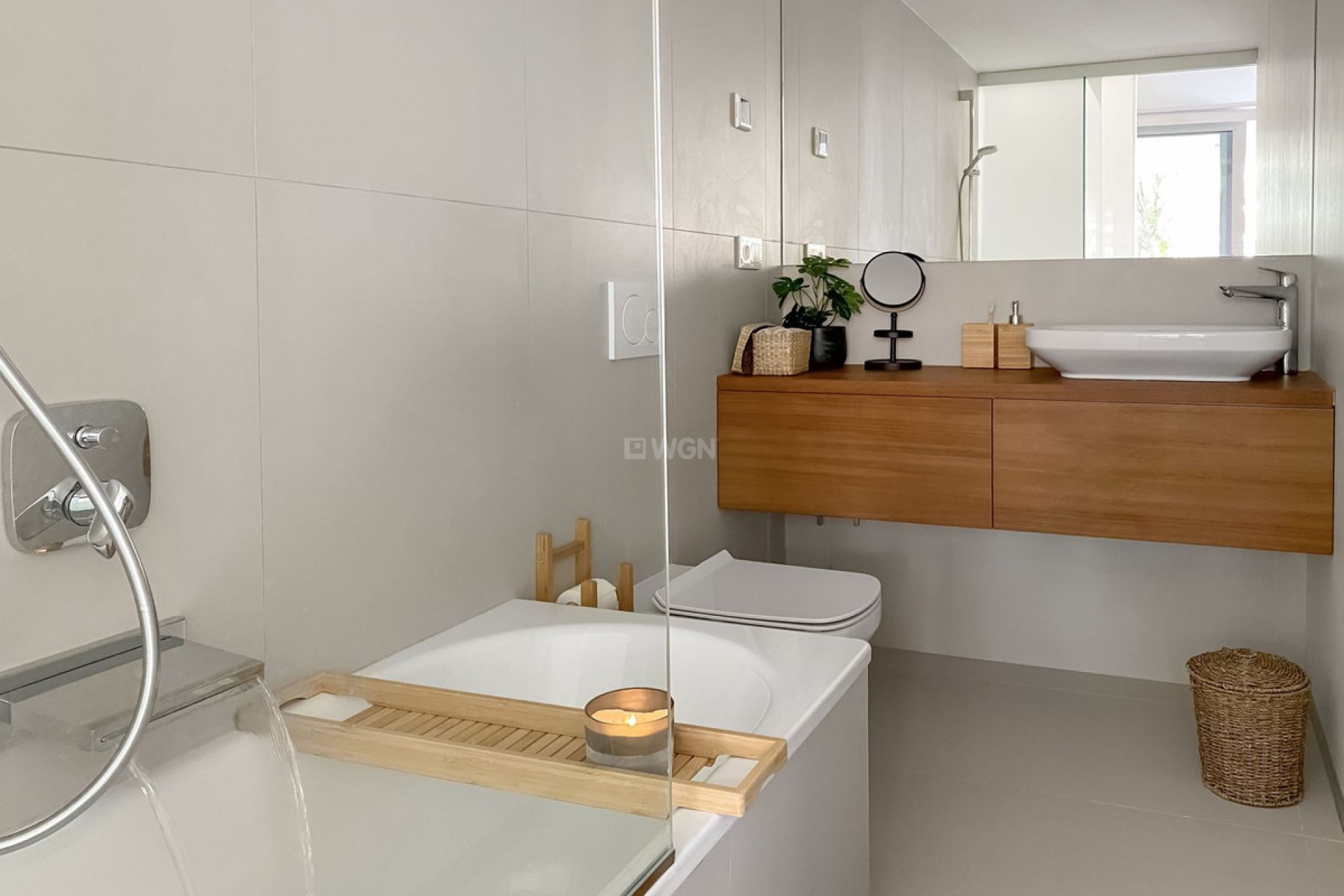 Resale - Apartment / flat - Carvajal - Costa del Sol