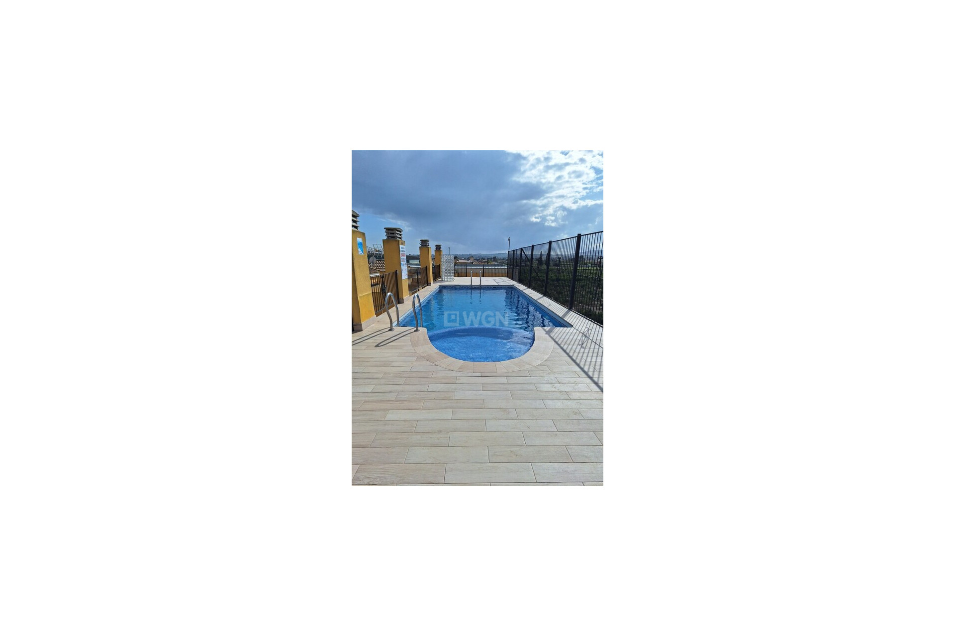 Resale - Apartment / flat - Daya Nueva - Costa Blanca