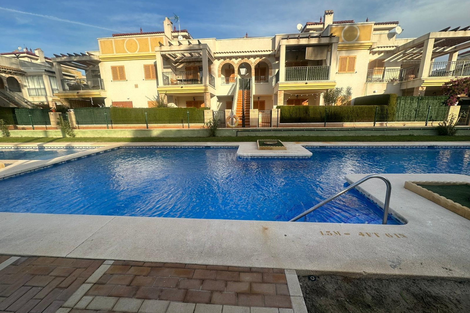 Resale - Apartment / flat - Daya Vieja - Costa Blanca