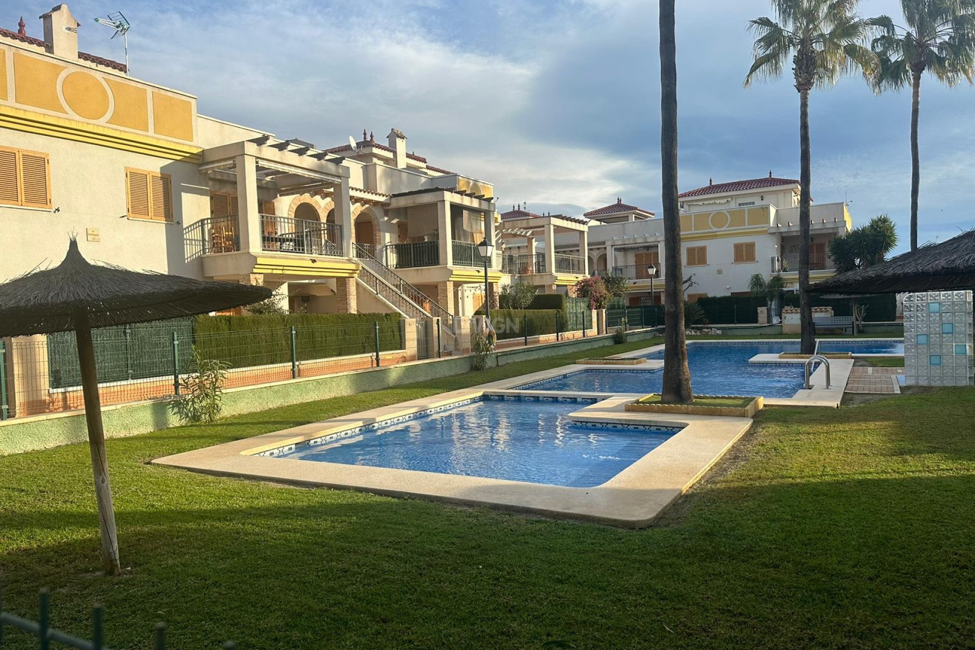 Resale - Apartment / flat - Daya Vieja - Costa Blanca