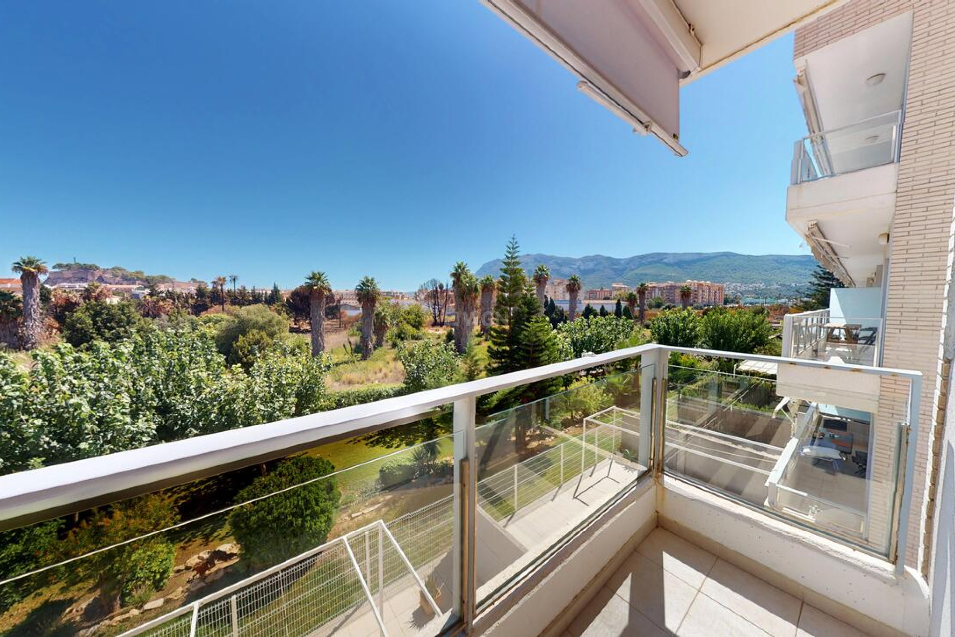 Resale - Apartment / flat - Denia - Costa Blanca