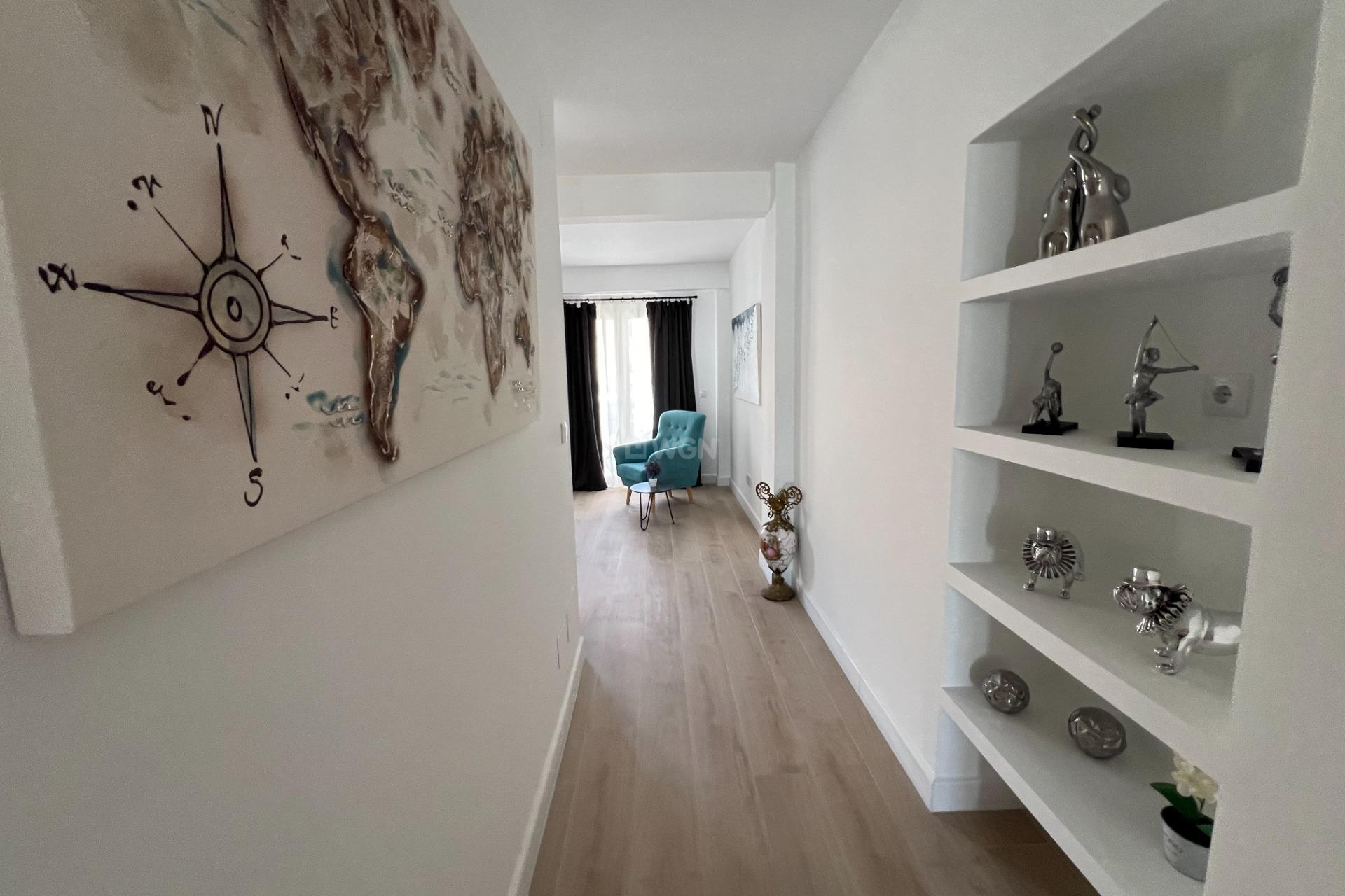 Resale - Apartment / flat - Dolores - Centro