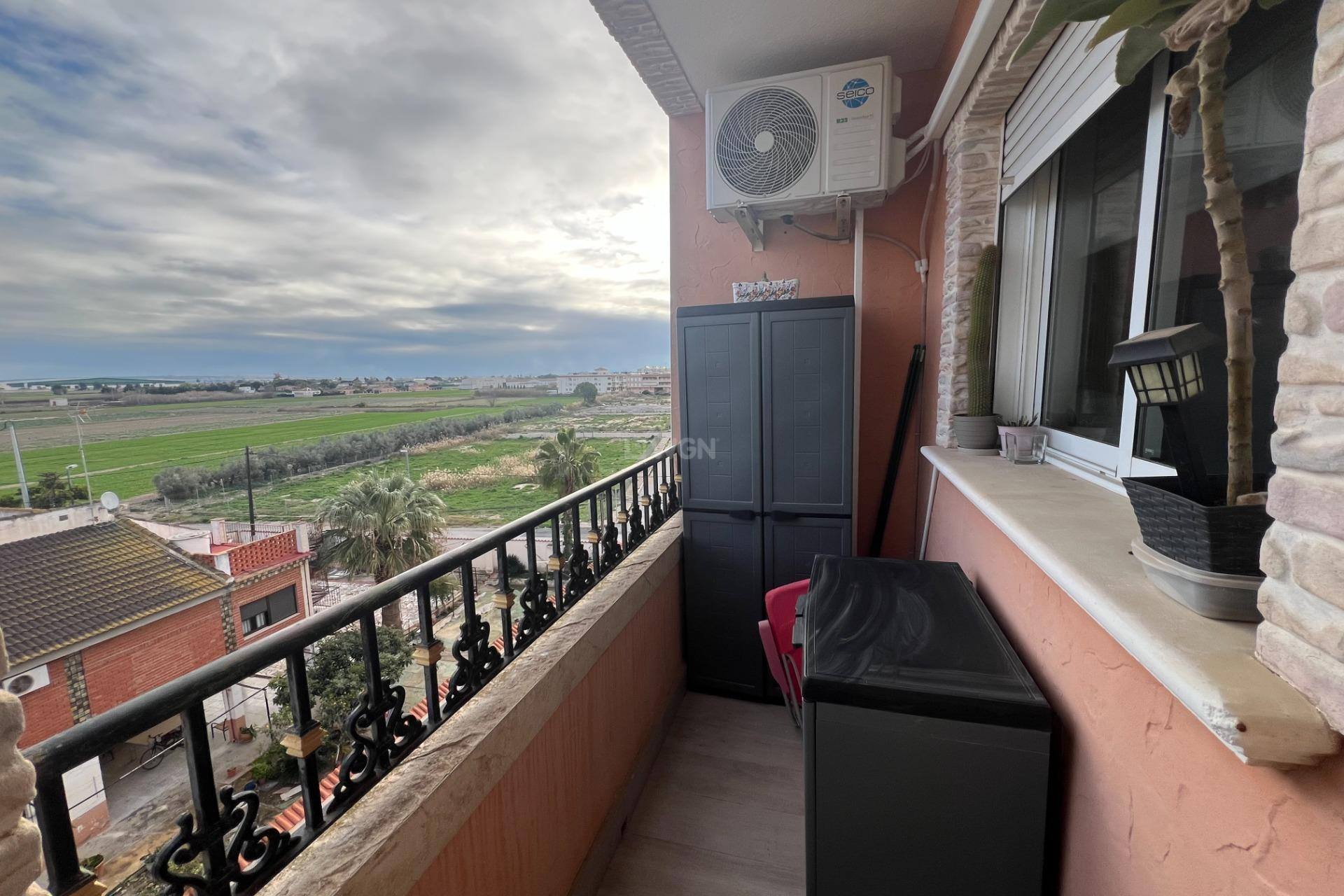 Resale - Apartment / flat - Dolores - Comunidad Valenciana