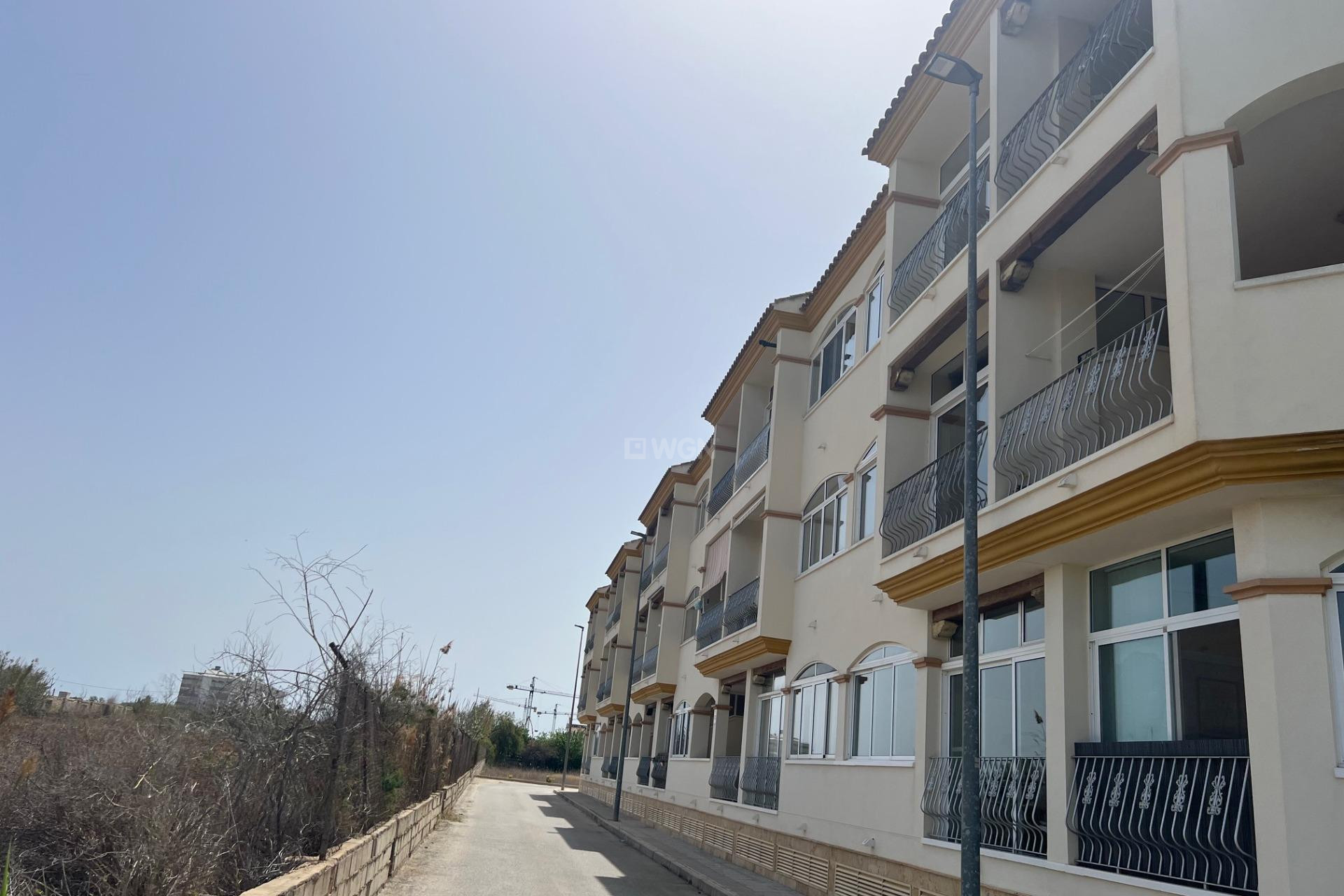 Resale - Apartment / flat - Dolores - Comunidad Valenciana