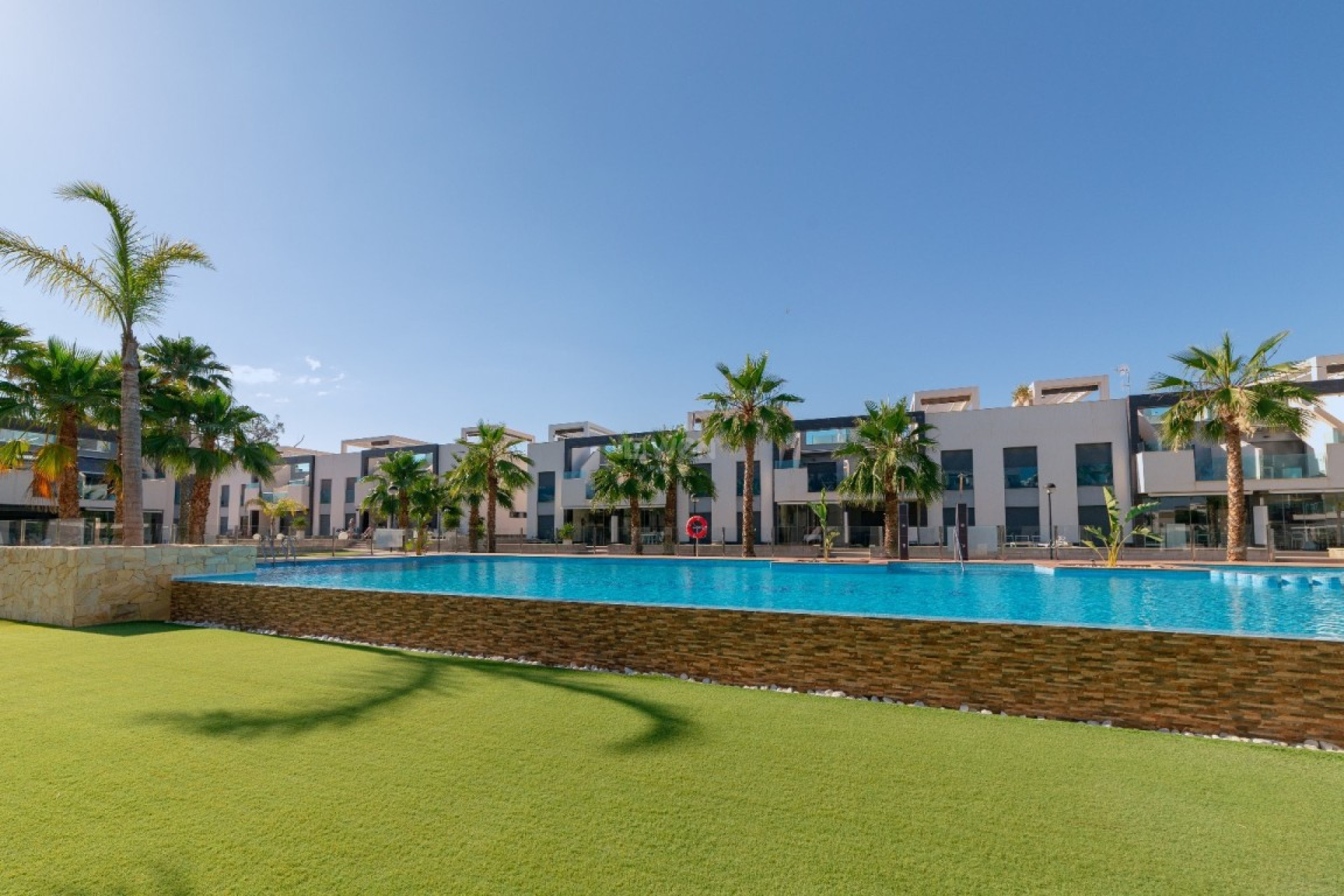 Resale - Apartment / flat - El Raso - Costa Blanca