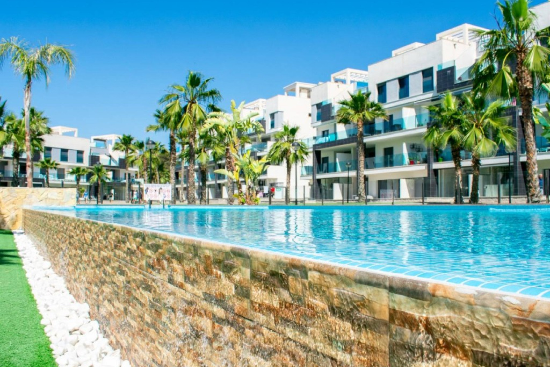 Resale - Apartment / flat - El Raso - Costa Blanca