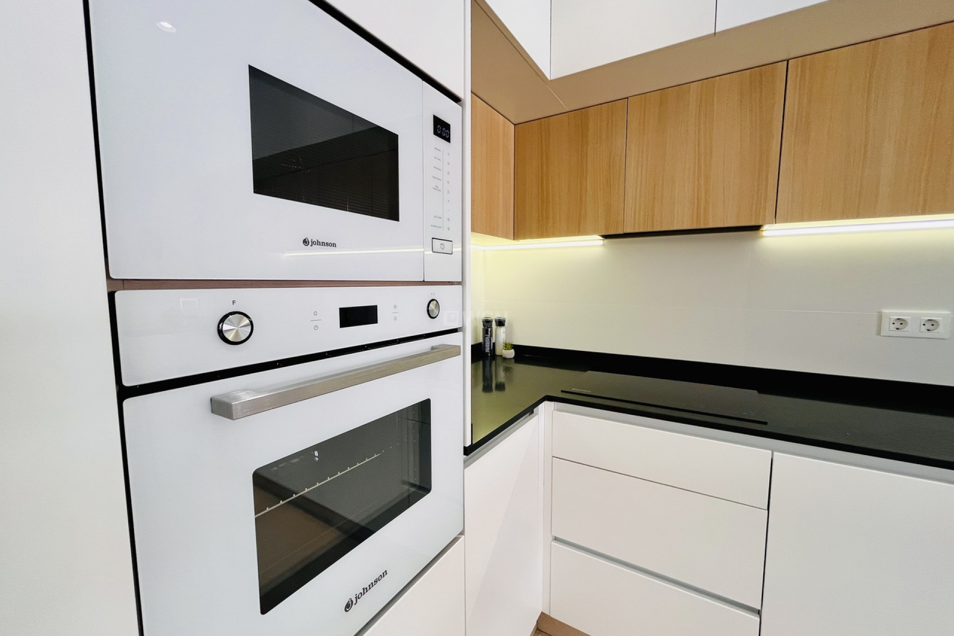 Resale - Apartment / flat - El Raso - Costa Blanca