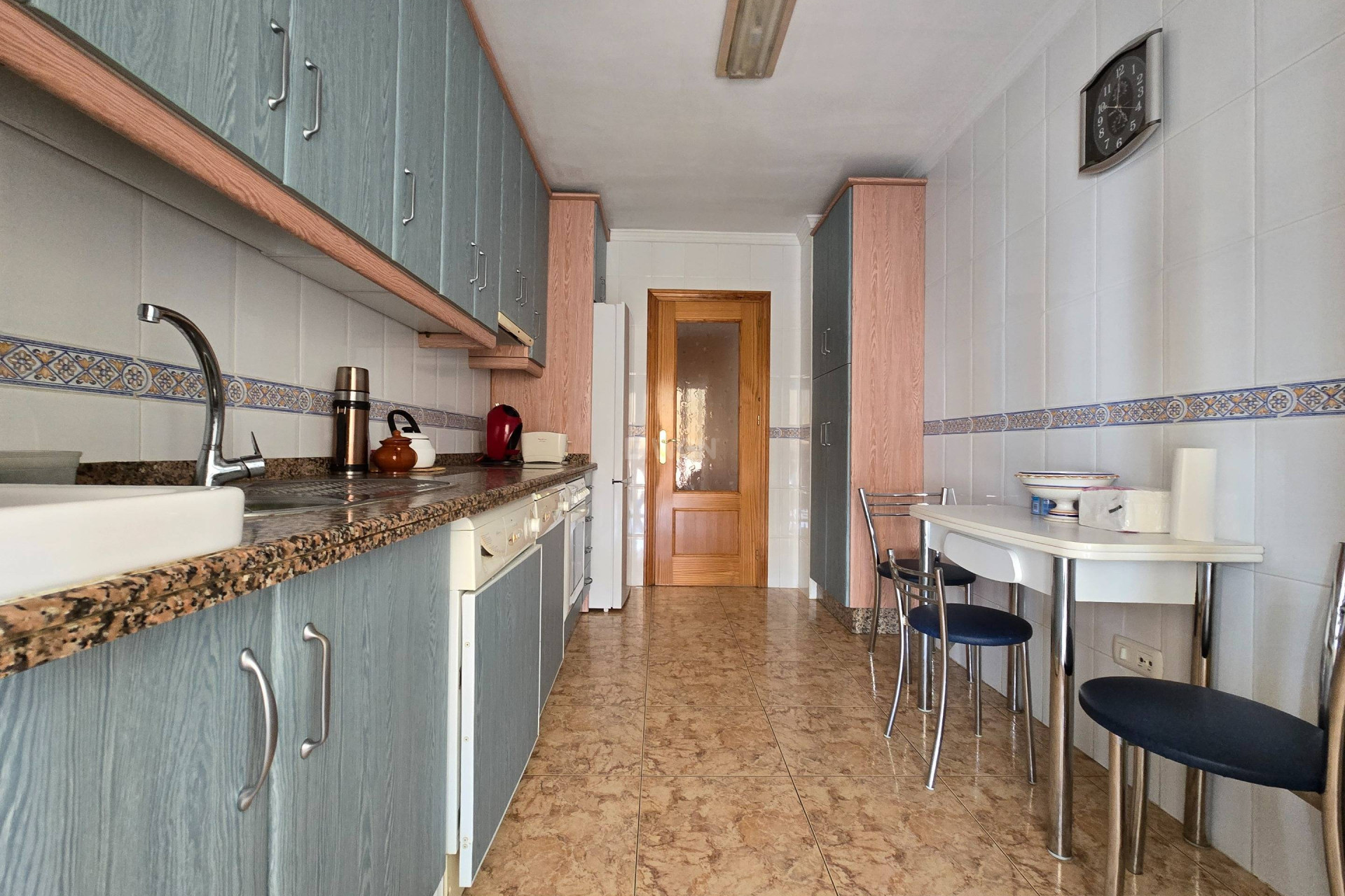 Resale - Apartment / flat - Estepona - Centro